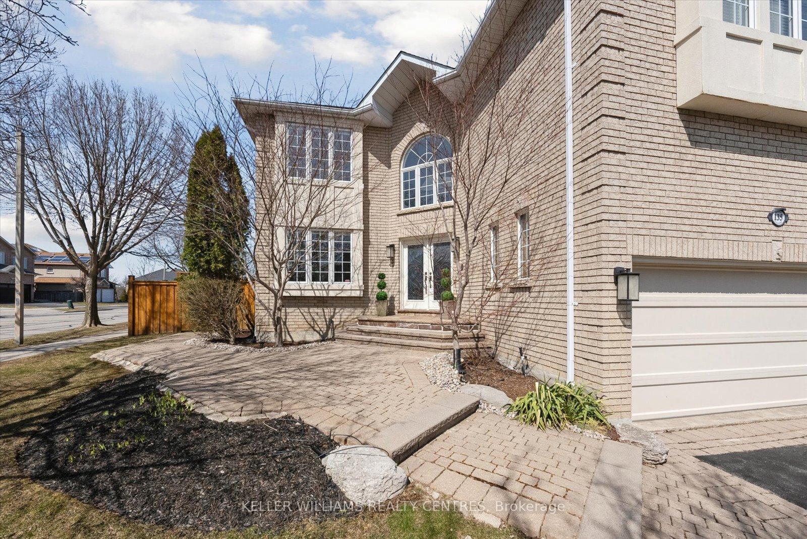 Photo 38 of 135 Sanibel Crescent, Vaughan, Uplands — HOMEH