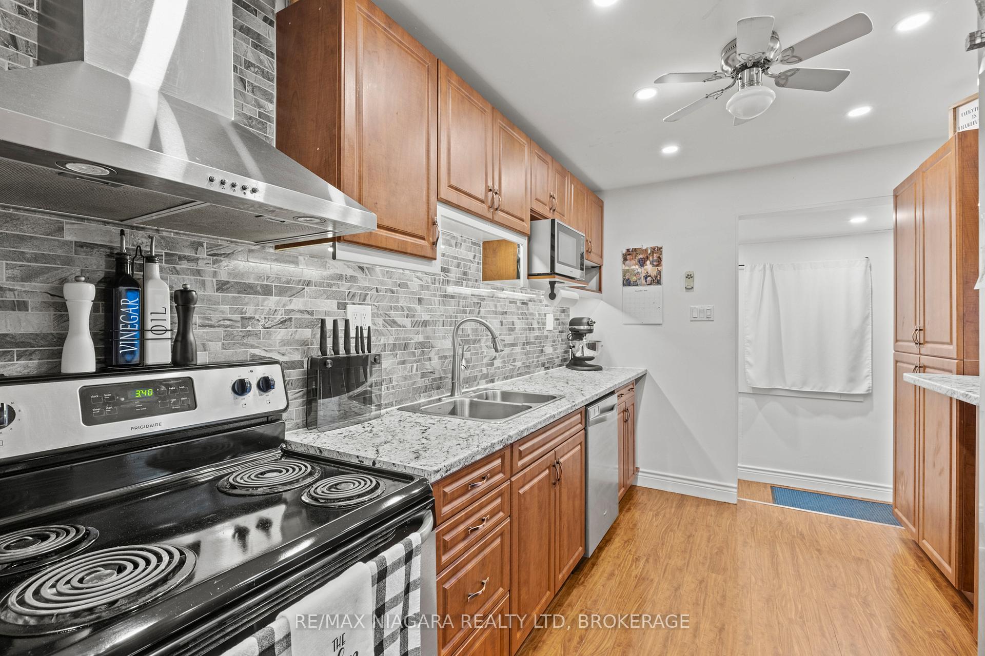 Photo 12 of 148 Dover Road, Welland, Lincoln/Crowland — HOMEH