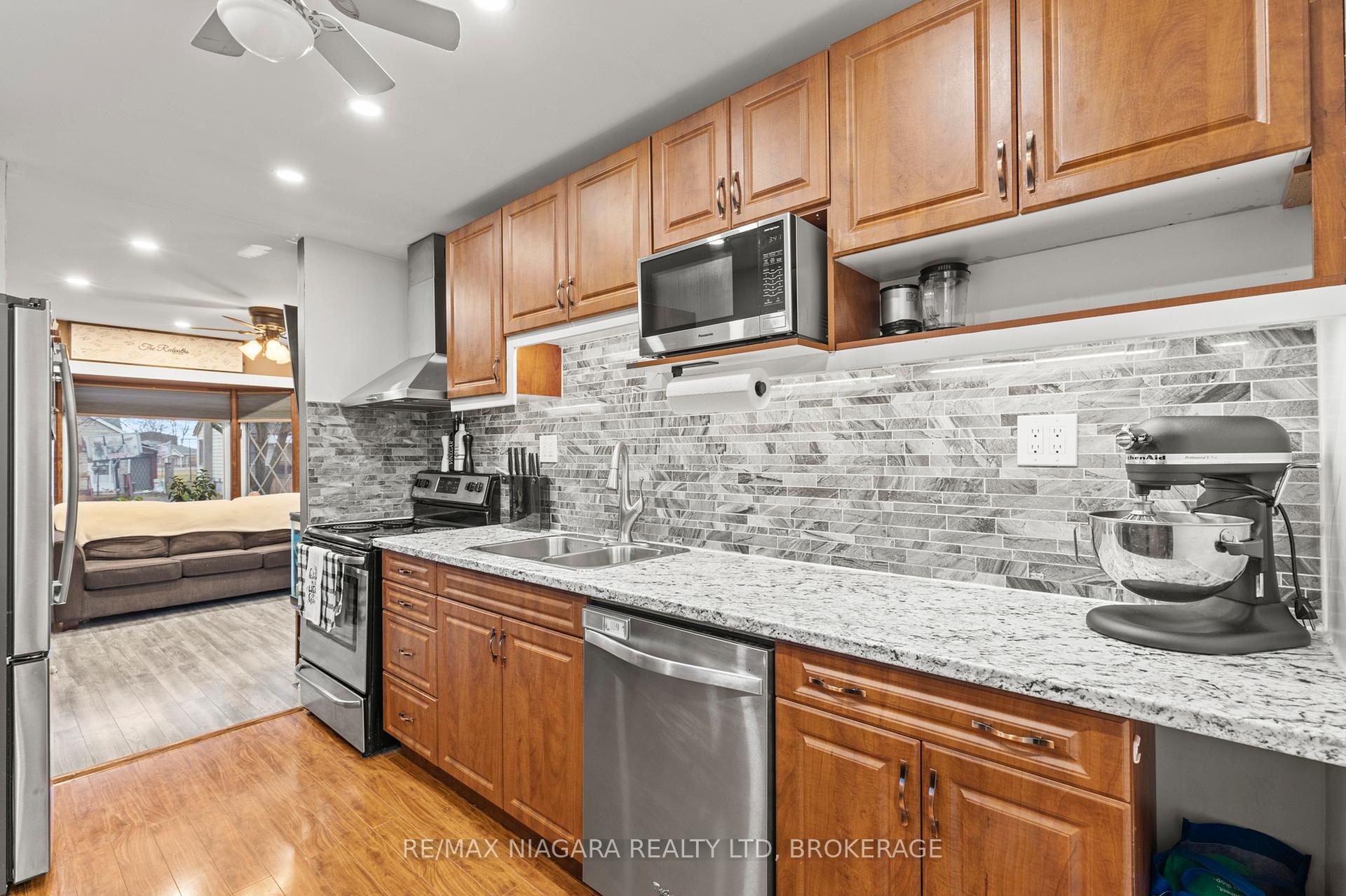 Photo 13 of 148 Dover Road, Welland, Lincoln/Crowland — HOMEH