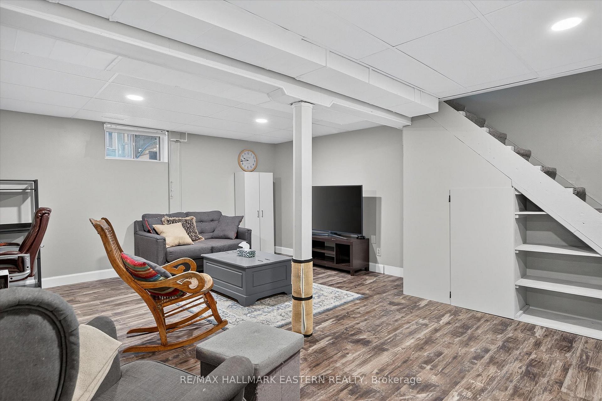 Photo 29 of 317 Wilson Street, Peterborough, Otonabee Ward 1 — HOMEH