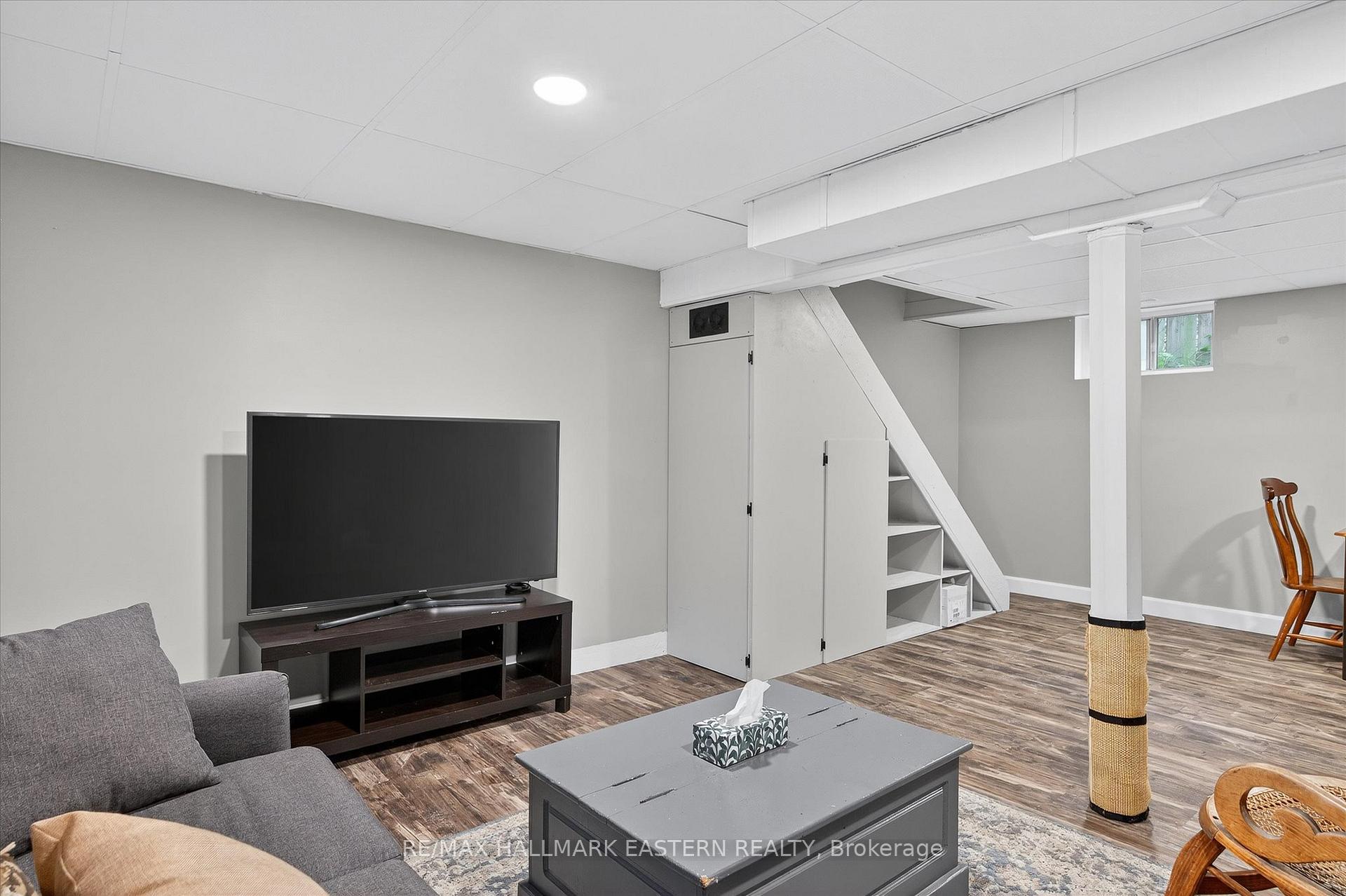 Photo 31 of 317 Wilson Street, Peterborough, Otonabee Ward 1 — HOMEH