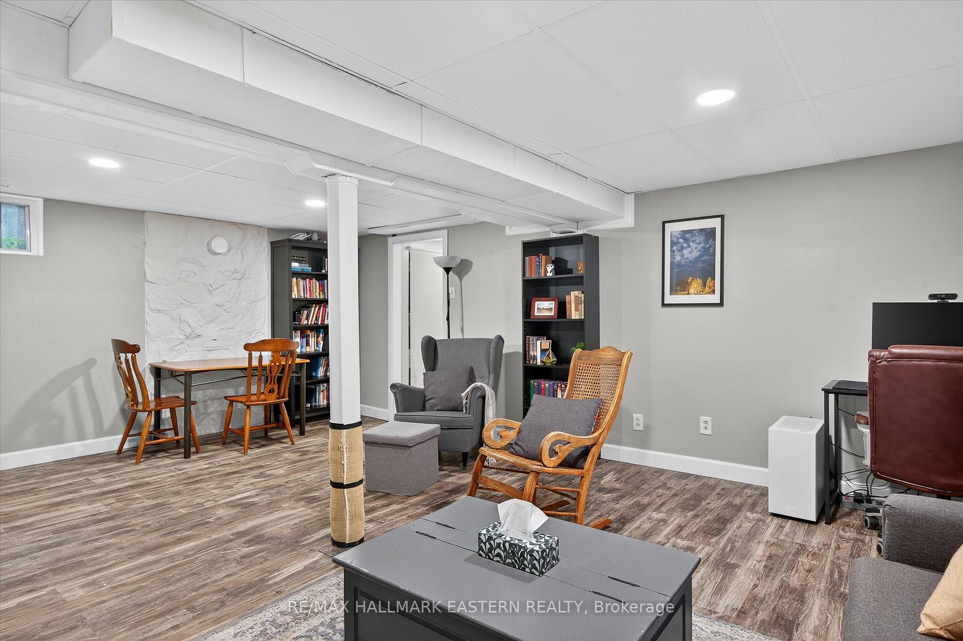 Photo 32 of 317 Wilson Street, Peterborough, Otonabee Ward 1 — HOMEH