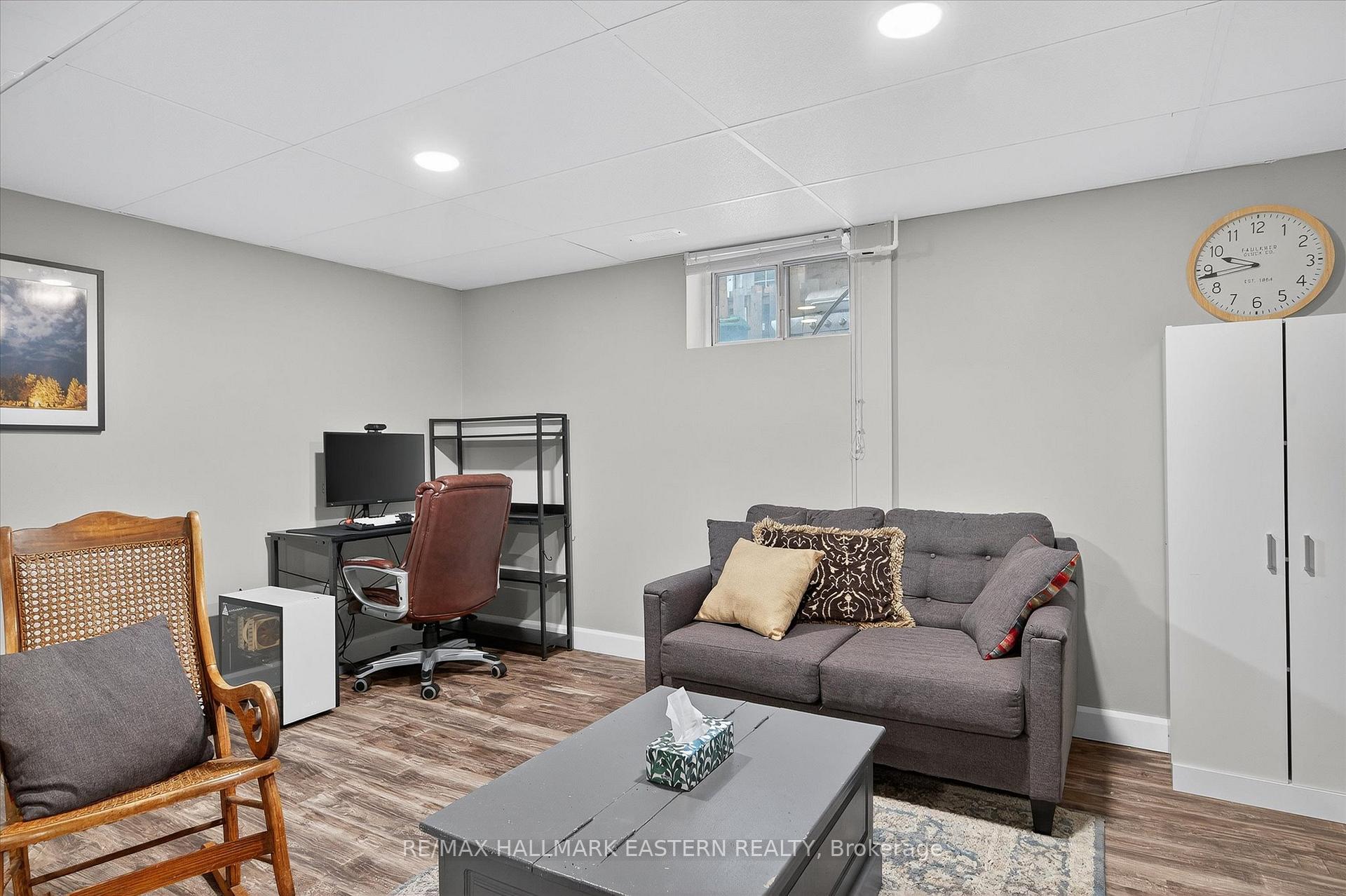 Photo 33 of 317 Wilson Street, Peterborough, Otonabee Ward 1 — HOMEH