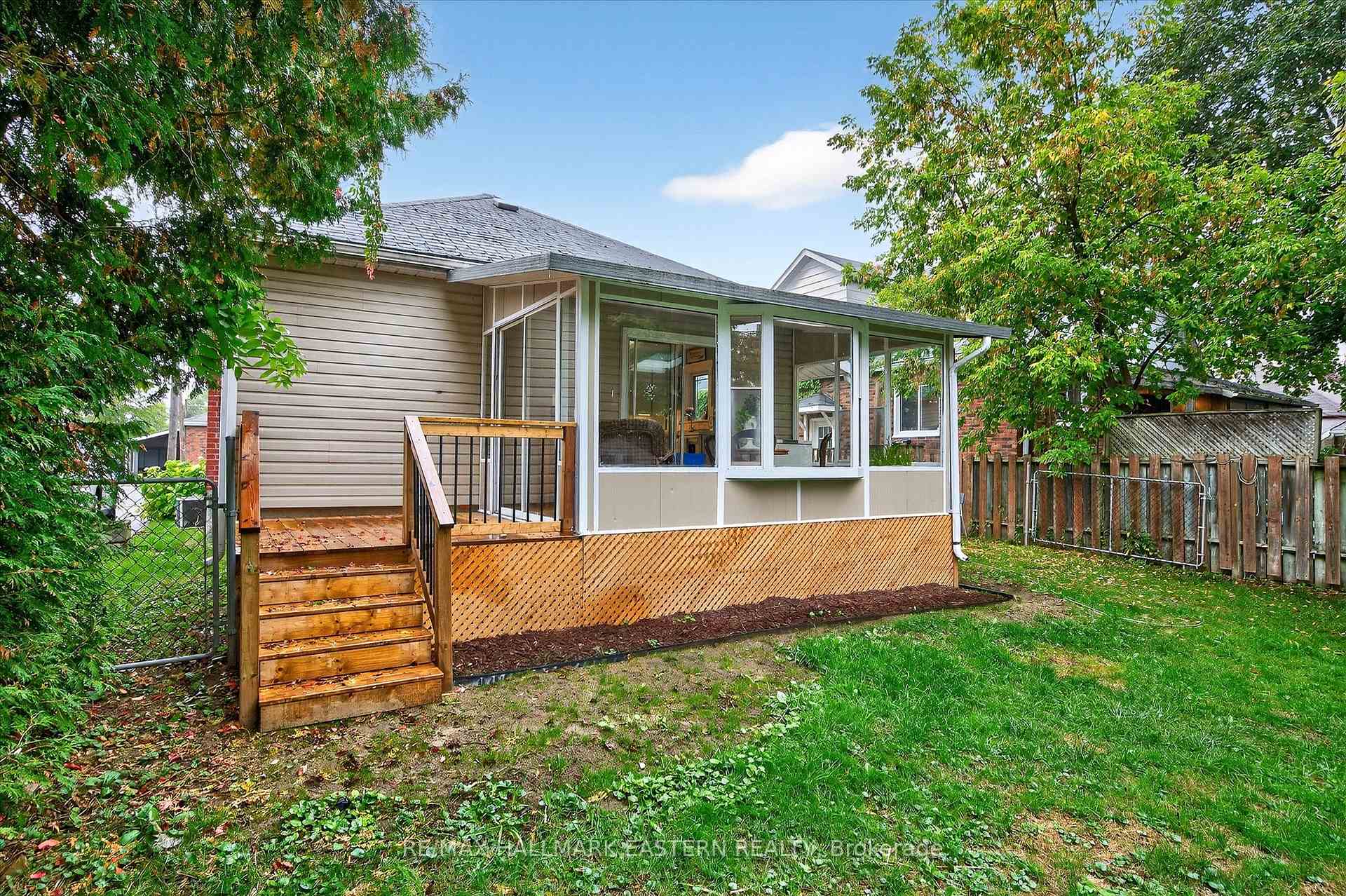Photo 44 of 317 Wilson Street, Peterborough, Otonabee Ward 1 — HOMEH