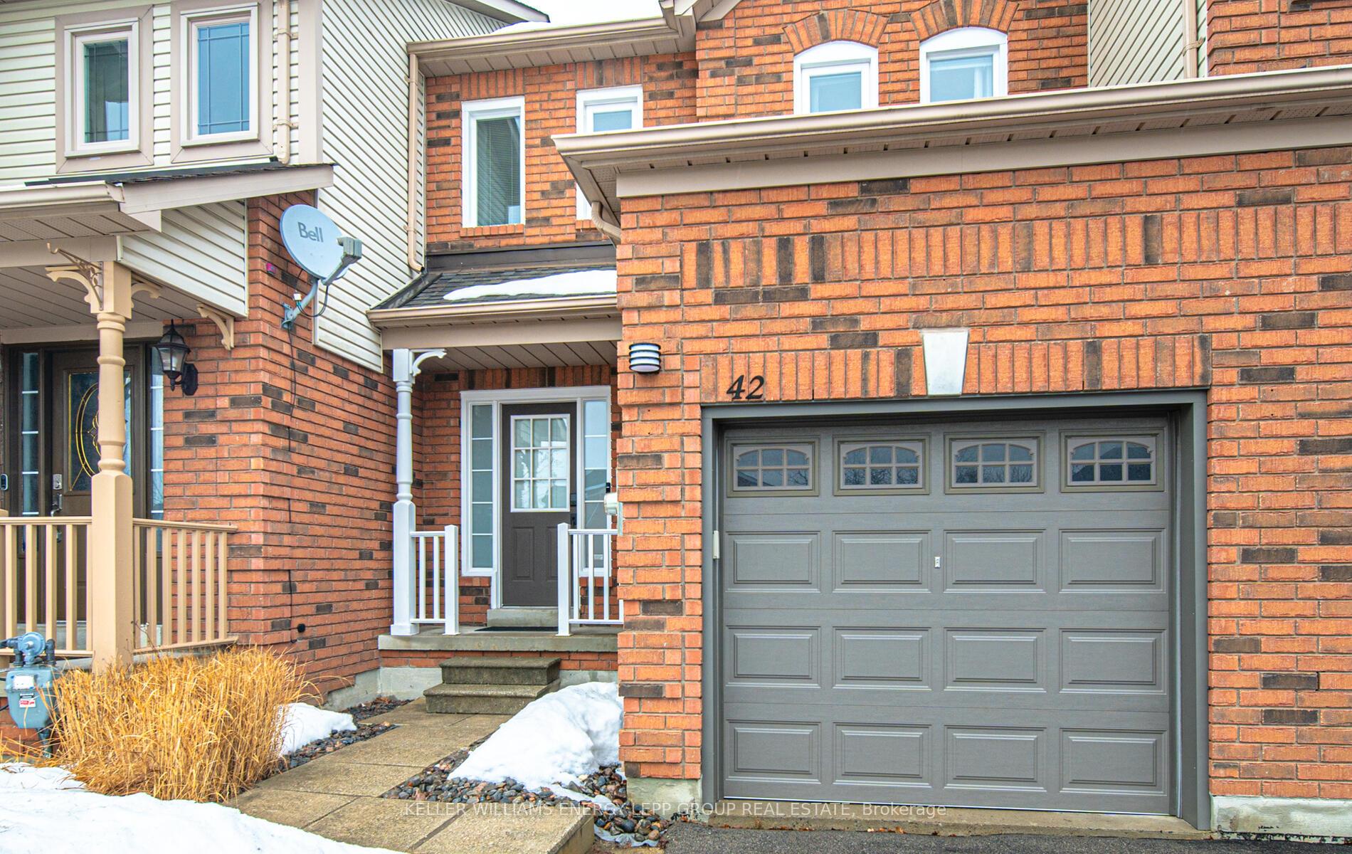 Photo 3 of 42 Jays Drive, Whitby, Williamsburg — HOMEH