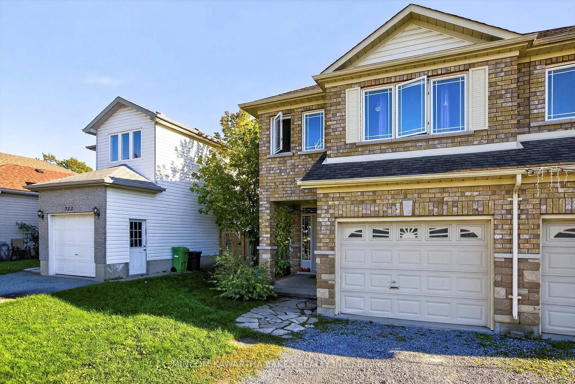 Photo 2 of 724 Trailview Drive, Peterborough, Ashburnham Ward 4 — HOMEH