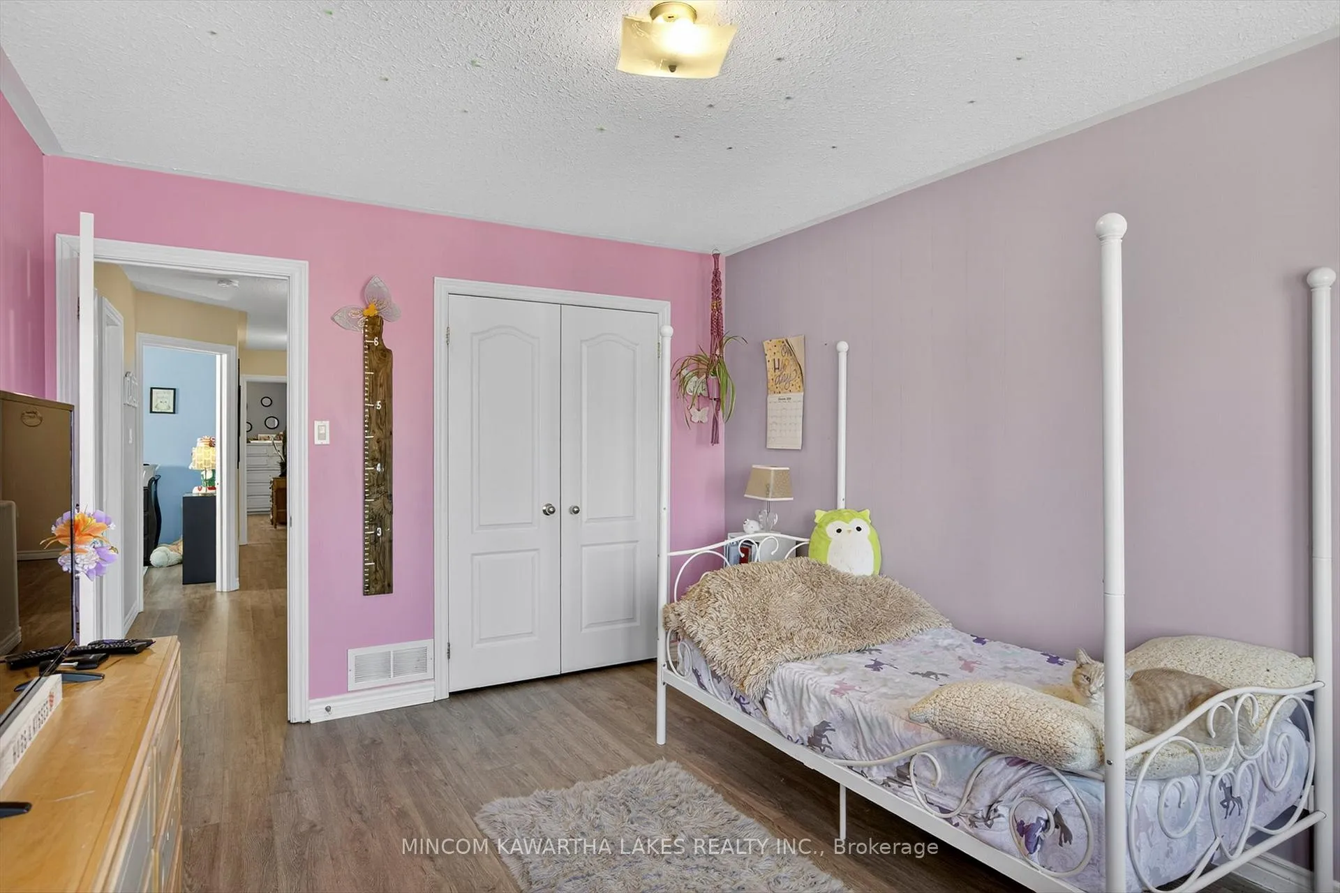 Photo 26 of 724 Trailview Drive, Peterborough, Ashburnham Ward 4 — HOMEH