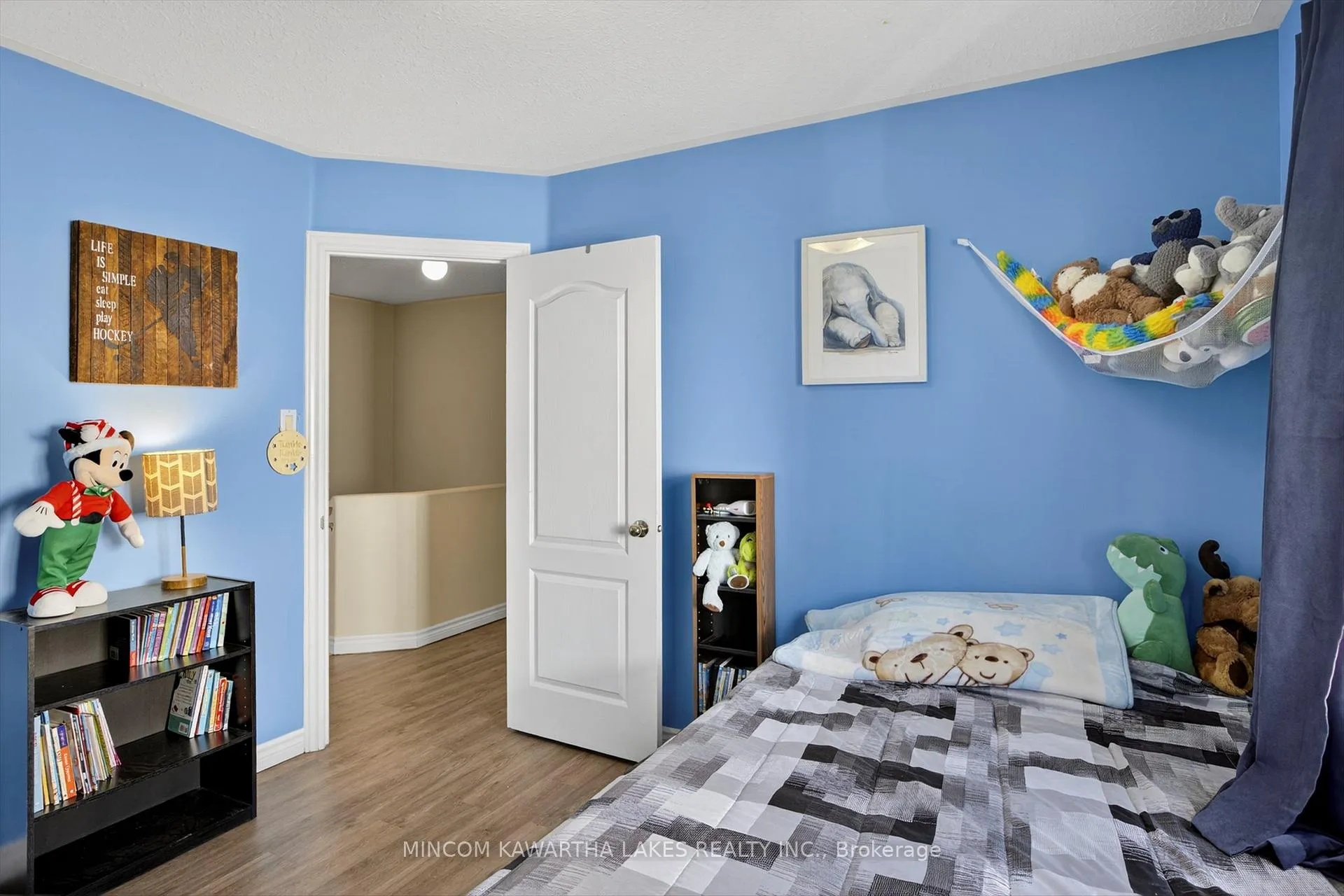 Photo 28 of 724 Trailview Drive, Peterborough, Ashburnham Ward 4 — HOMEH