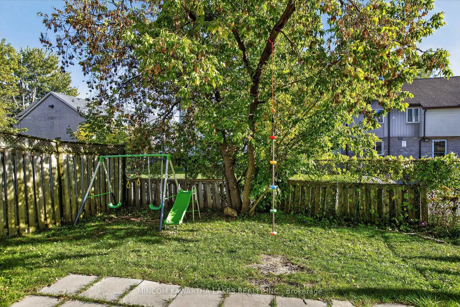 Photo 42 of 724 Trailview Drive, Peterborough, Ashburnham Ward 4 — HOMEH