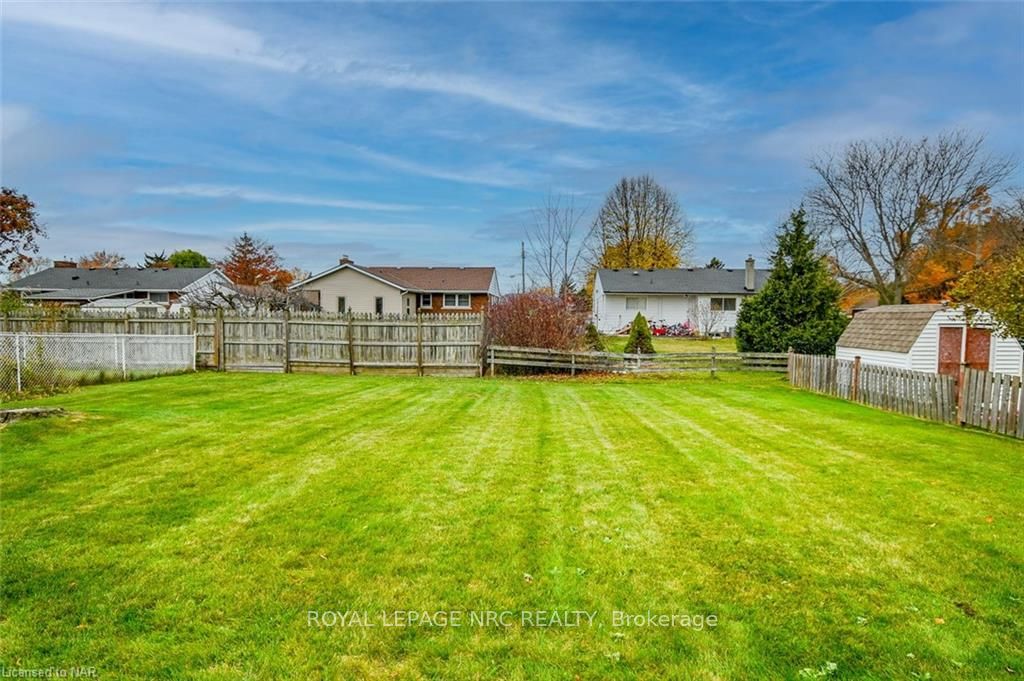 Photo 4 of 535 Alan Avenue, Welland, Prince Charles — HOMEH