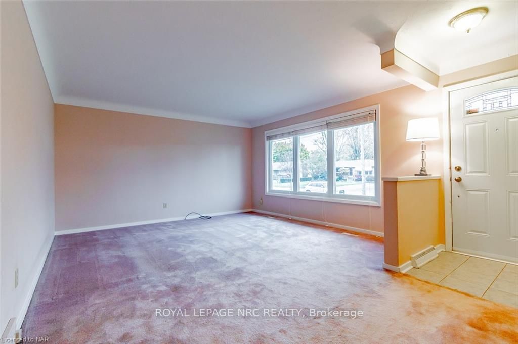Photo 12 of 535 Alan Avenue, Welland, Prince Charles — HOMEH