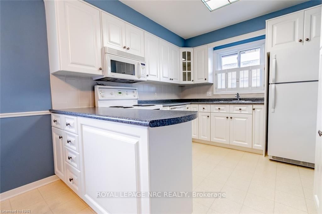 Photo 14 of 535 Alan Avenue, Welland, Prince Charles — HOMEH