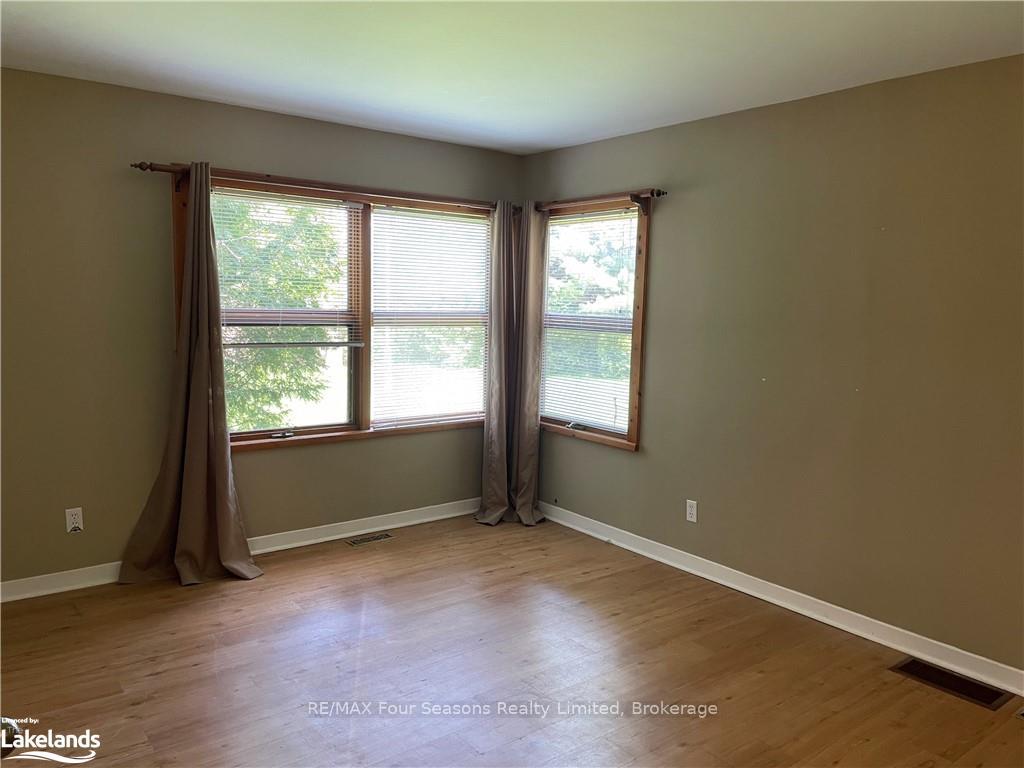 Photo 9 of 114 Arrowhead Road, Blue Mountains — HOMEH