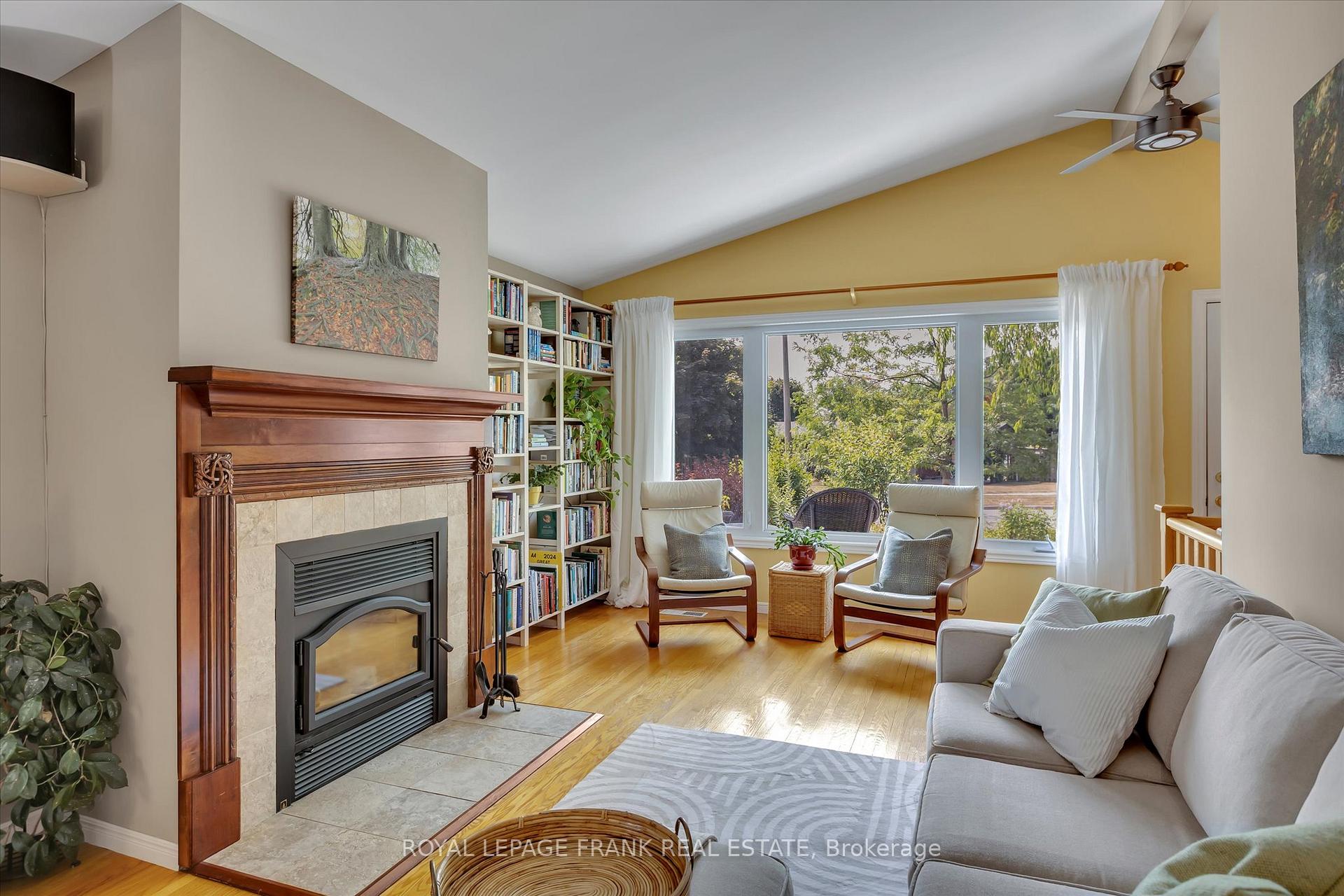 Photo 4 of 1289 Algonquin Boulevard, Peterborough, Northcrest Ward 5 — HOMEH