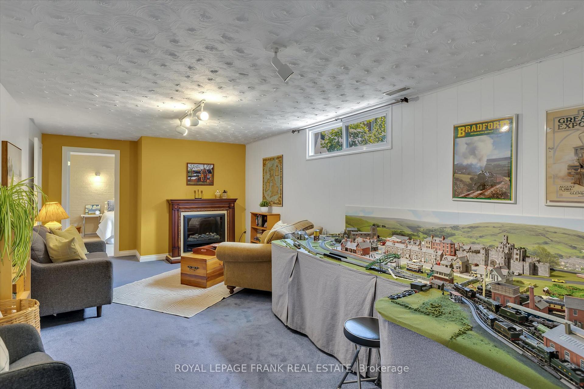 Photo 16 of 1289 Algonquin Boulevard, Peterborough, Northcrest Ward 5 — HOMEH