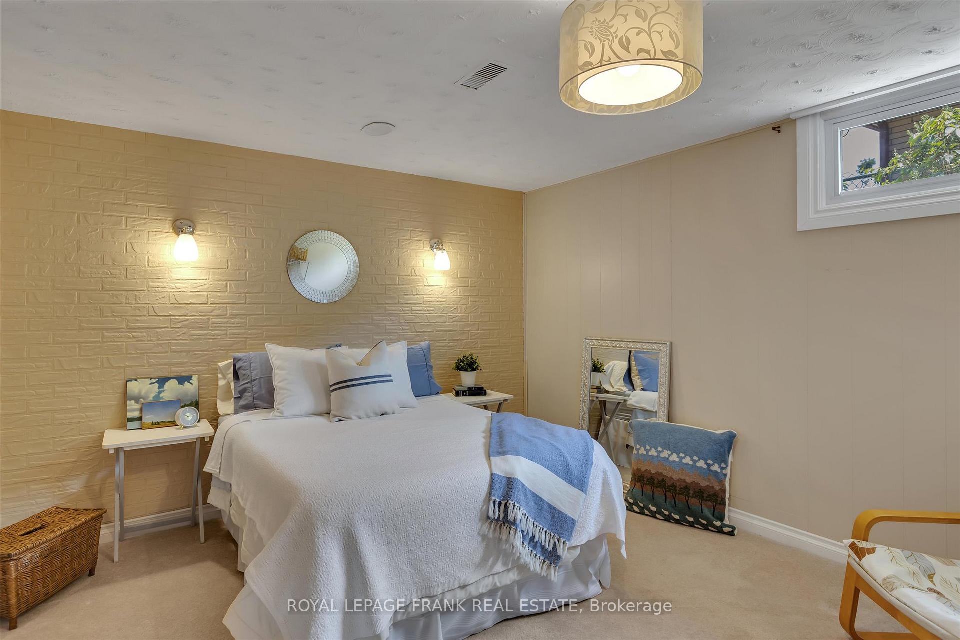 Photo 19 of 1289 Algonquin Boulevard, Peterborough, Northcrest Ward 5 — HOMEH