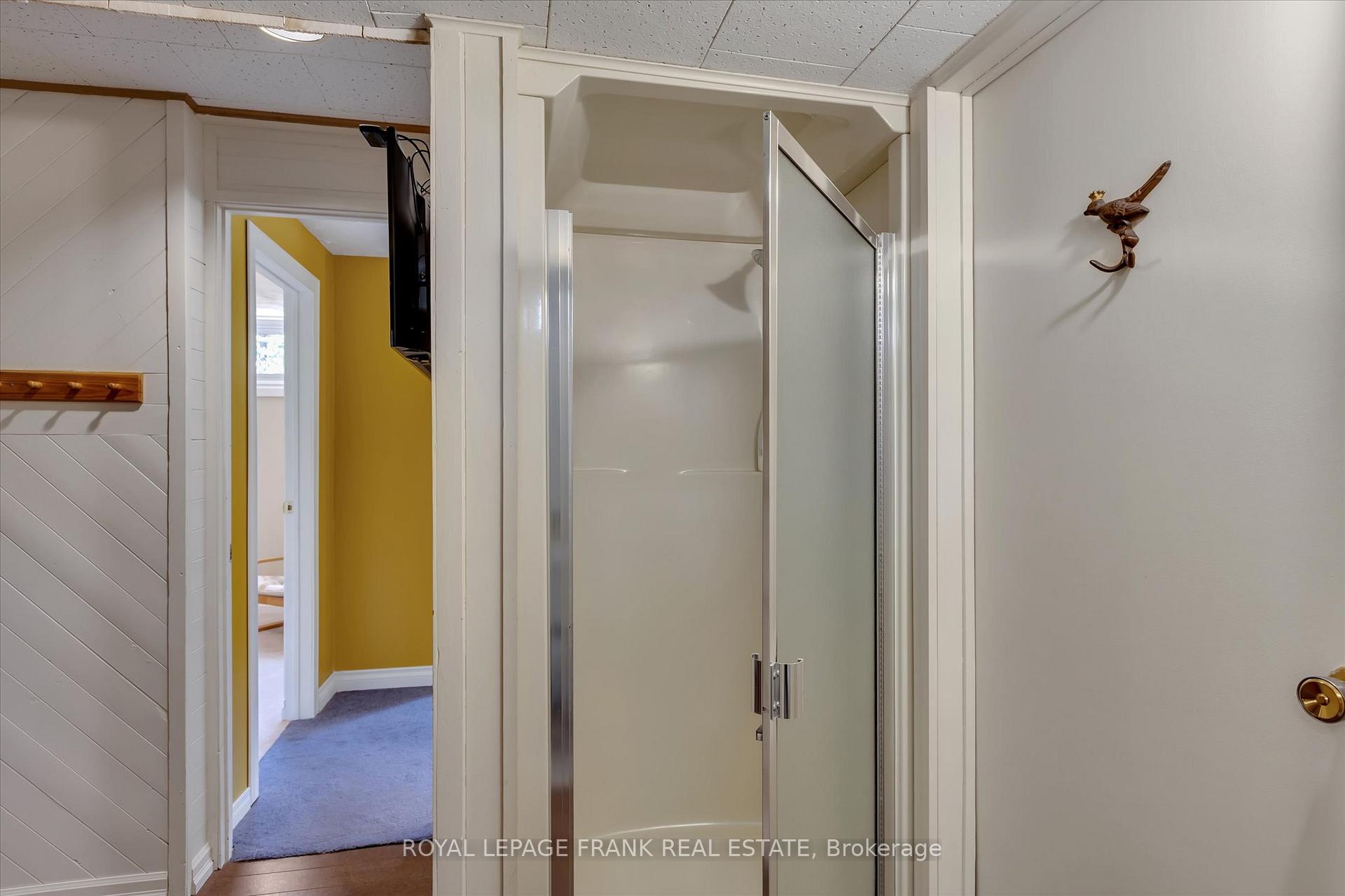 Photo 25 of 1289 Algonquin Boulevard, Peterborough, Northcrest Ward 5 — HOMEH