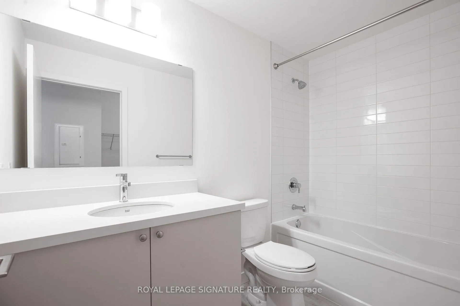 Photo 8 of Unit 908, 51 Clarington Boulevard, Clarington, Bowmanville — HOMEH