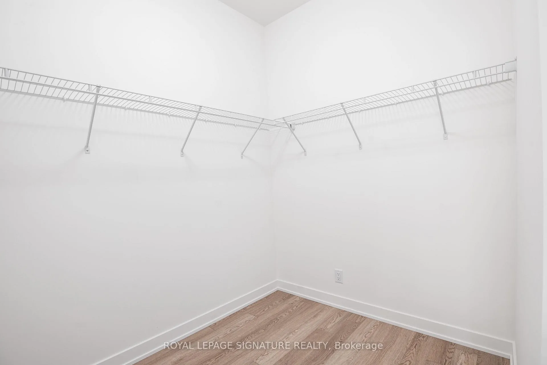 Photo 10 of Unit 908, 51 Clarington Boulevard, Clarington, Bowmanville — HOMEH