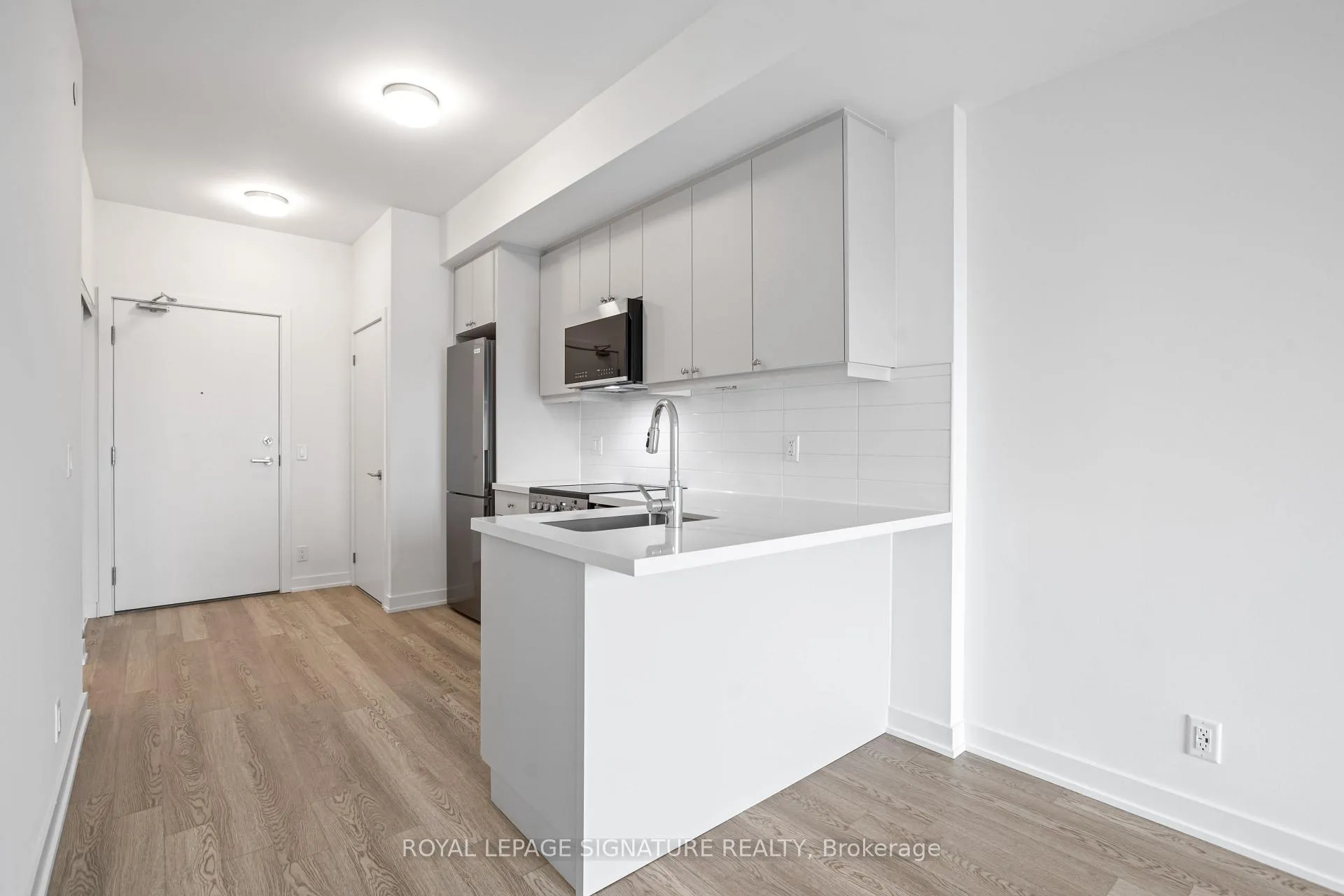 Photo 22 of Unit 908, 51 Clarington Boulevard, Clarington, Bowmanville — HOMEH