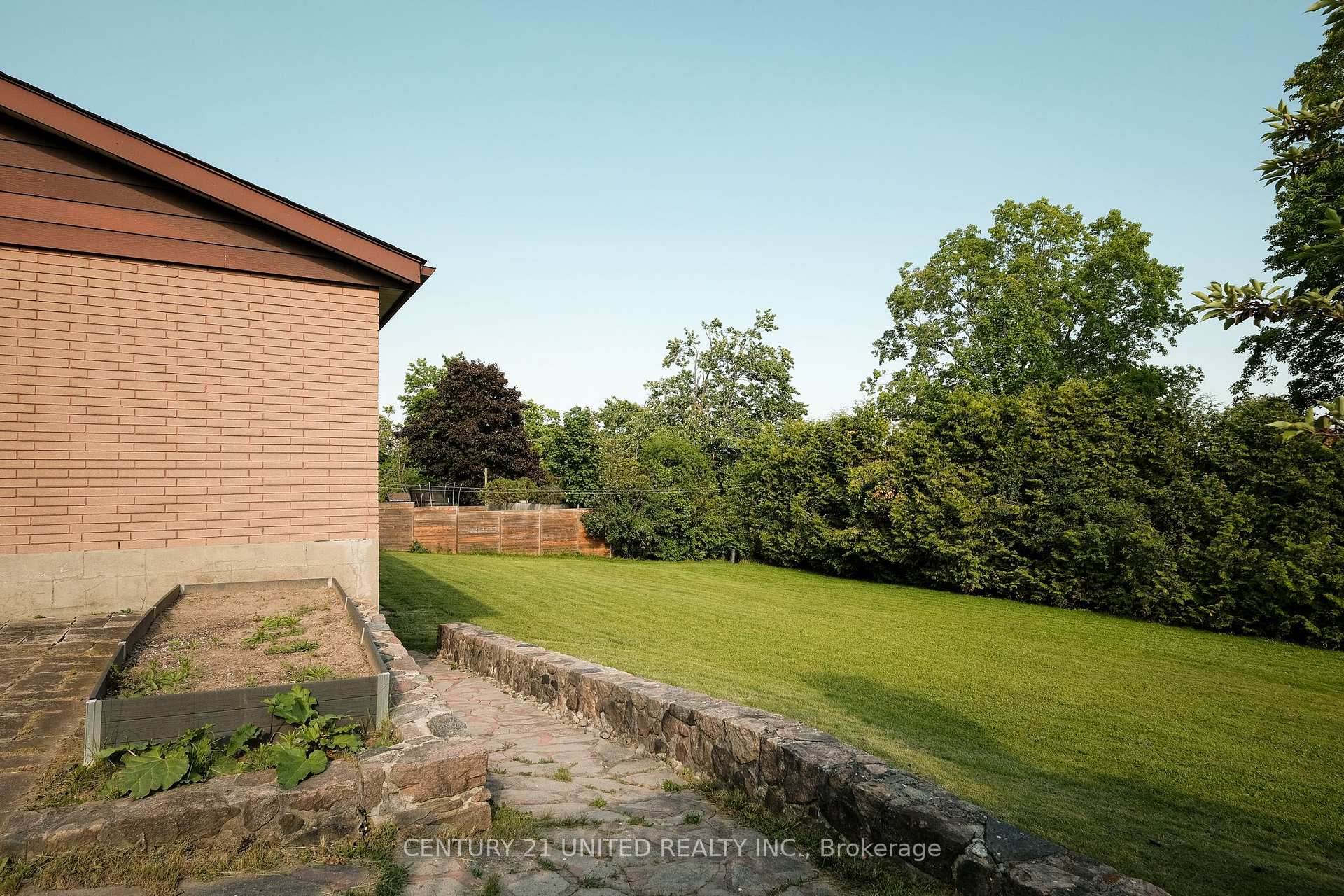 Photo 36 of 85 Earlwood Drive, Peterborough, Monaghan Ward 2 — HOMEH