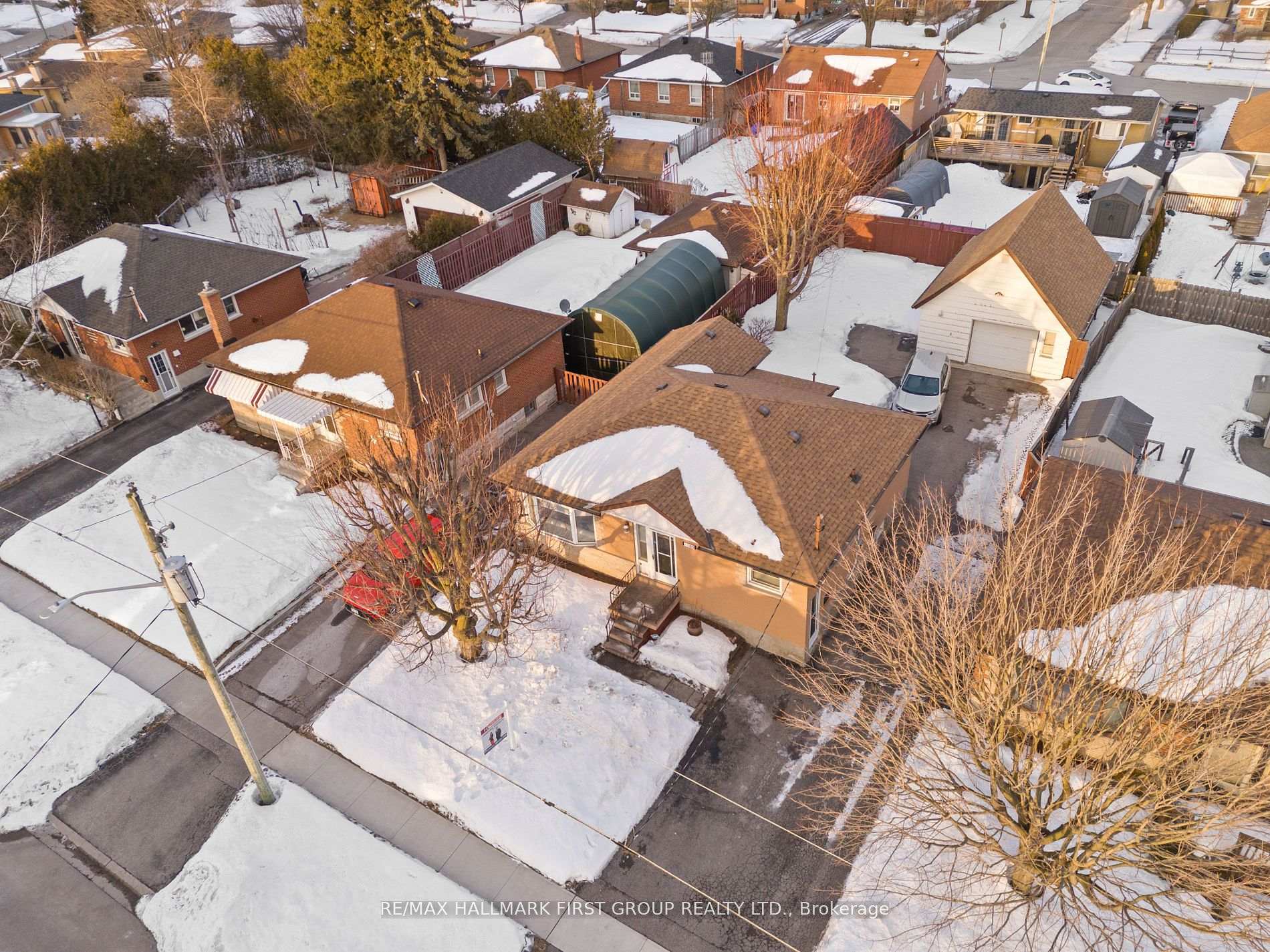 Photo 4 of 1165 Ravine Road, Oshawa, Lakeview — HOMEH