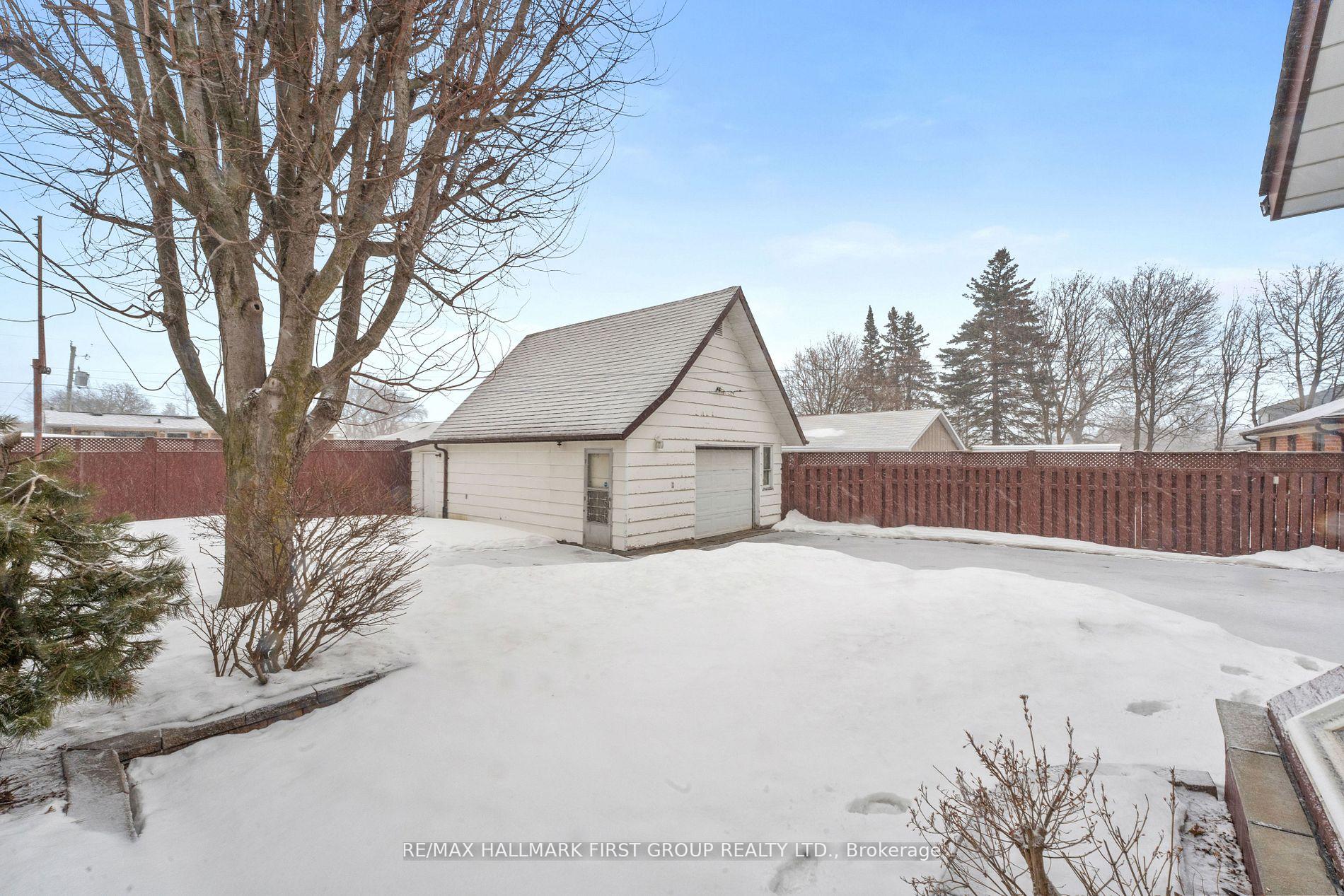 Photo 36 of 1165 Ravine Road, Oshawa, Lakeview — HOMEH