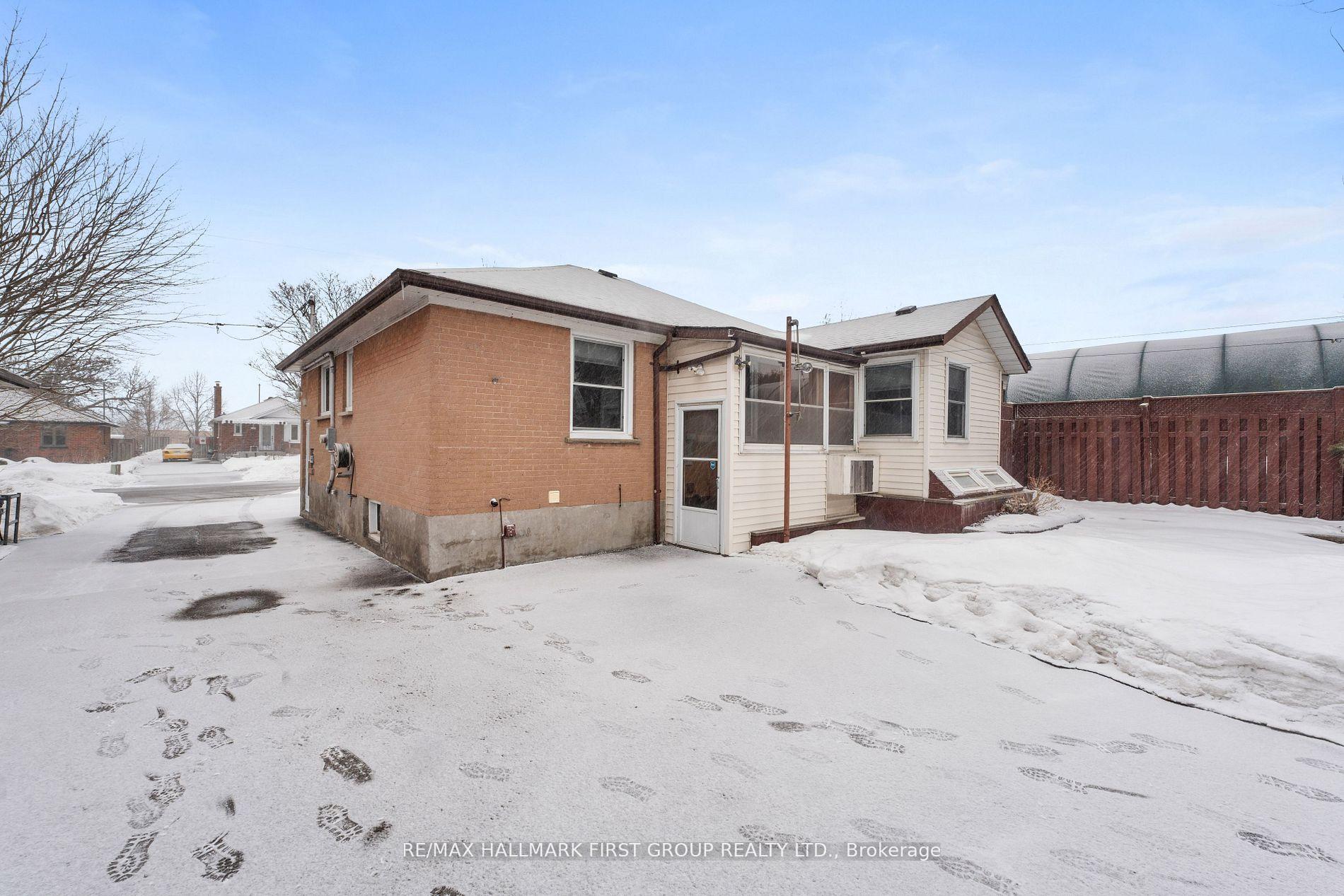 Photo 37 of 1165 Ravine Road, Oshawa, Lakeview — HOMEH