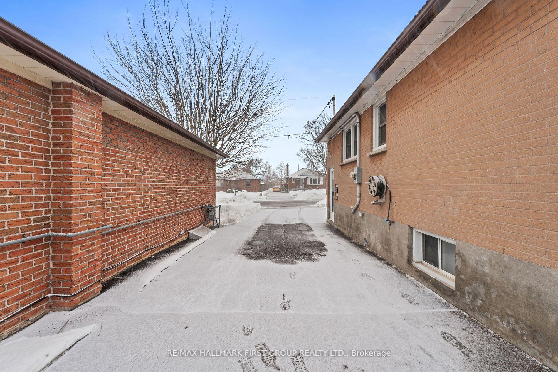 Photo 38 of 1165 Ravine Road, Oshawa, Lakeview — HOMEH