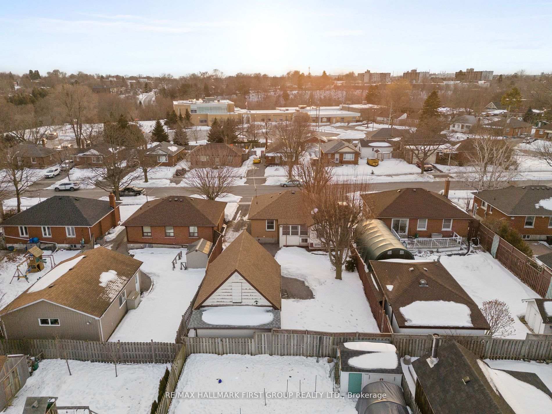 Photo 39 of 1165 Ravine Road, Oshawa, Lakeview — HOMEH