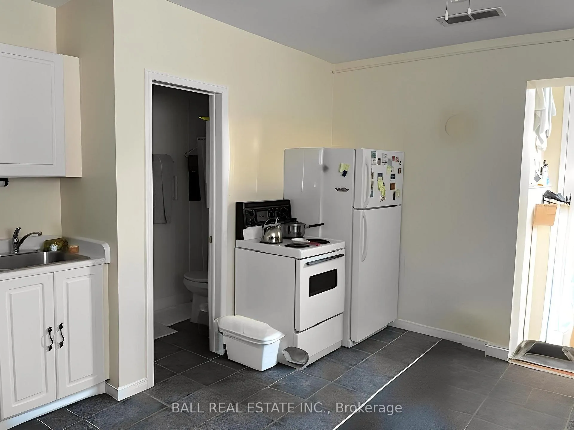 Photo 39 of 1684 Sherbrooke Street, Peterborough, Monaghan Ward 2 — HOMEH