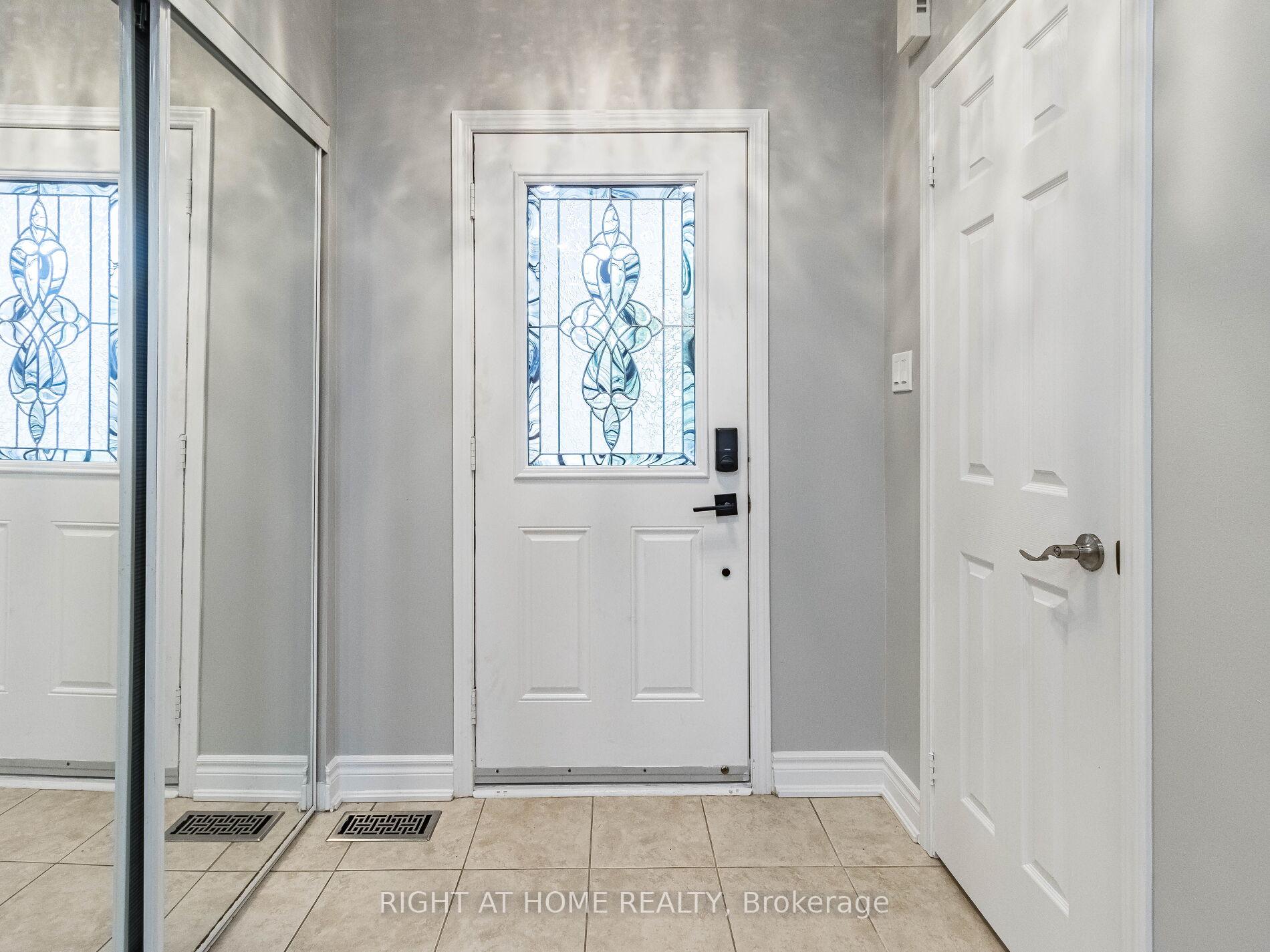 Photo 3 of 956 Ormond Drive, Oshawa, Samac — HOMEH