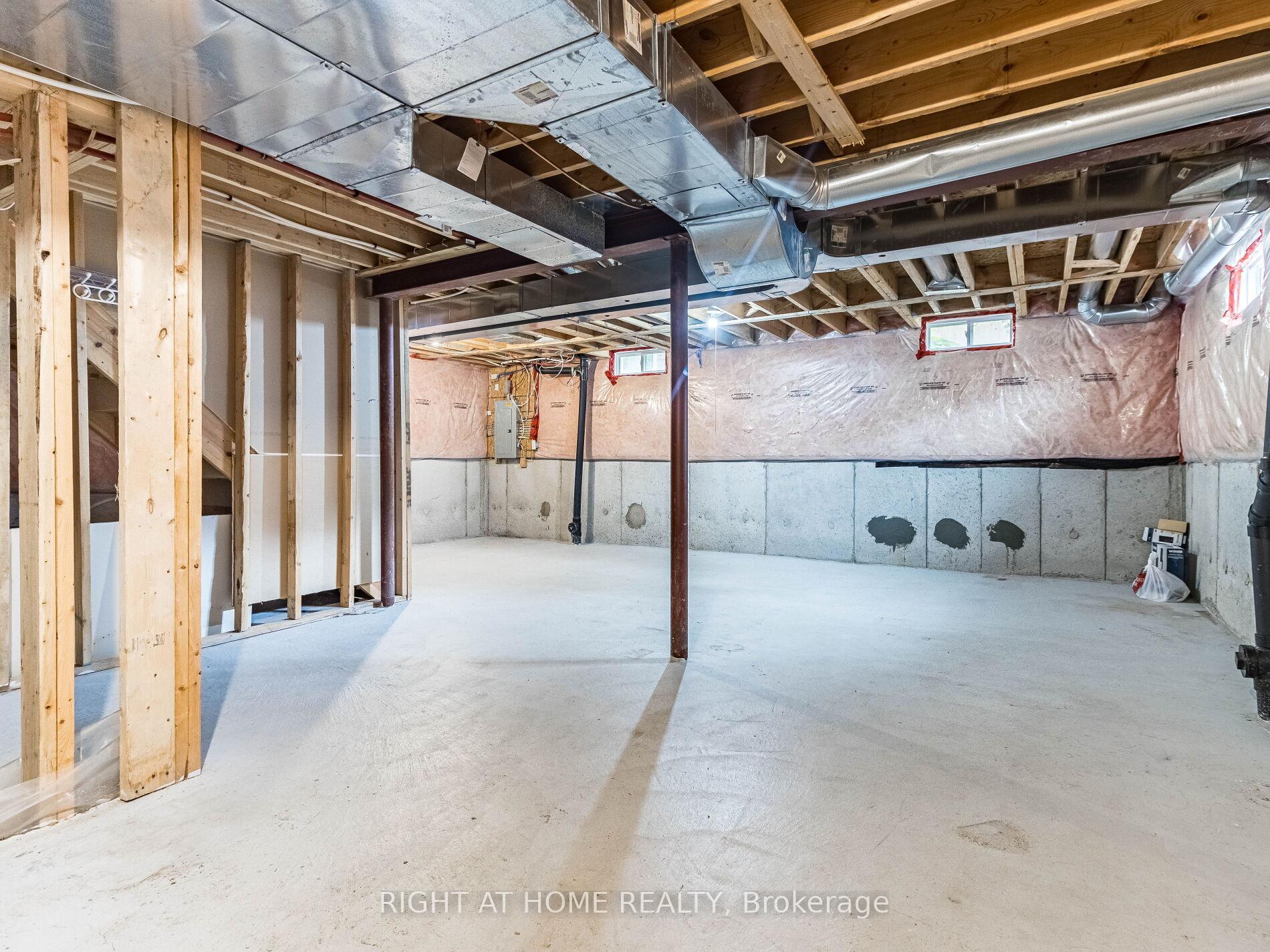 Photo 38 of 956 Ormond Drive, Oshawa, Samac — HOMEH