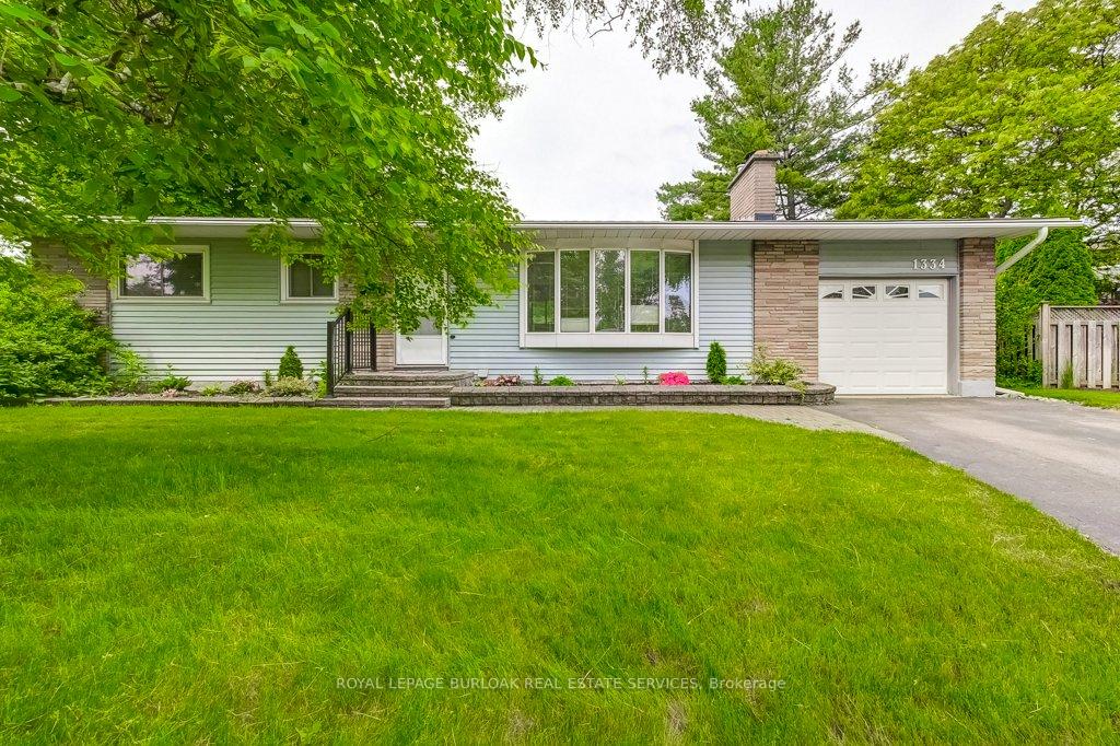 Front of 1334 Langdale Crescent