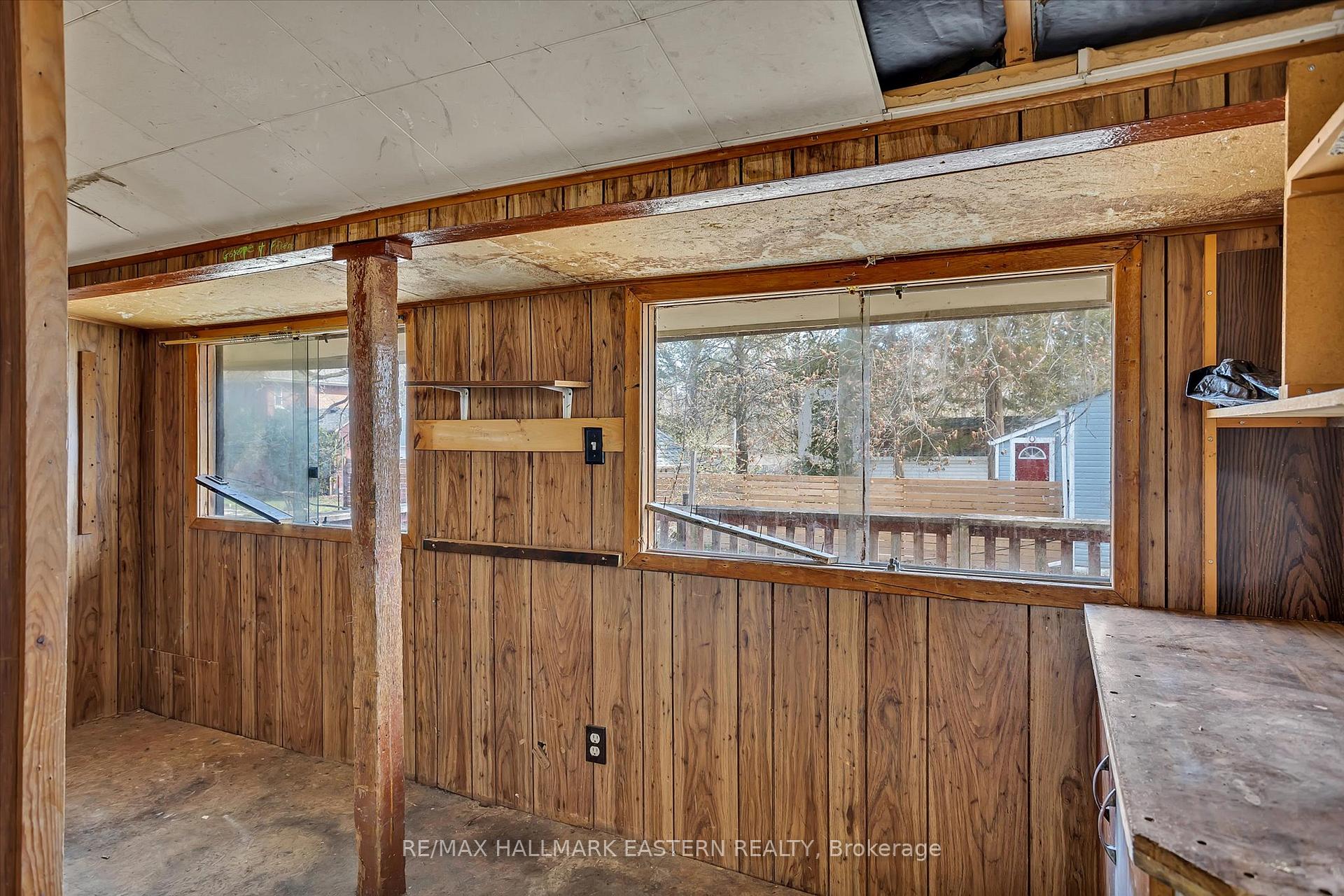 Photo 17 of 299 McDonnel Street, Peterborough, Town Ward 3 — HOMEH