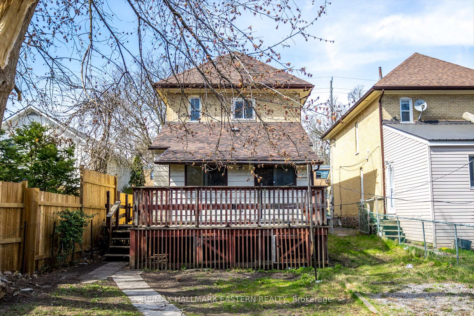 Photo 32 of 299 McDonnel Street, Peterborough, Town Ward 3 — HOMEH