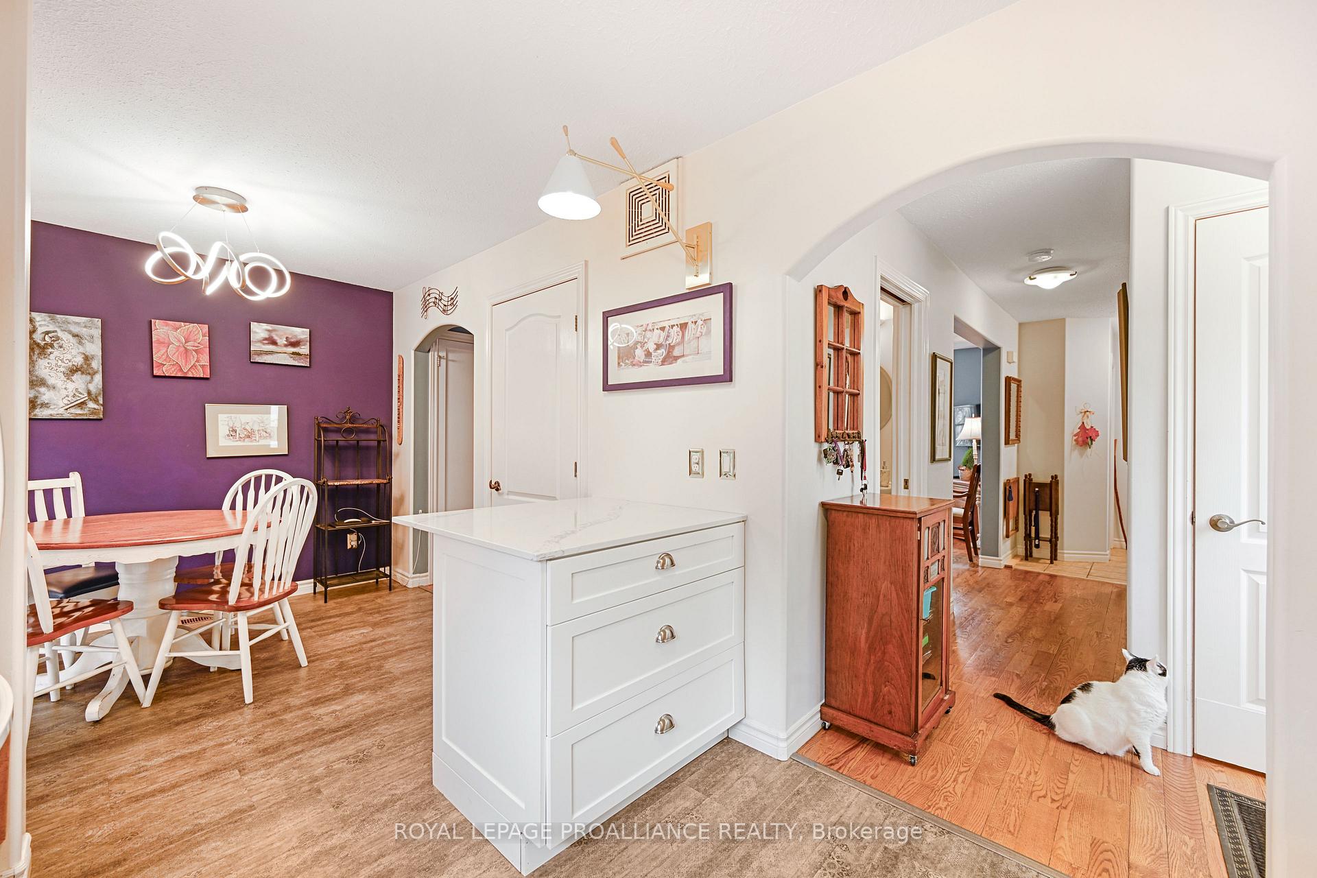 Photo 17 of 72 Beecher Street, Brockville — HOMEH