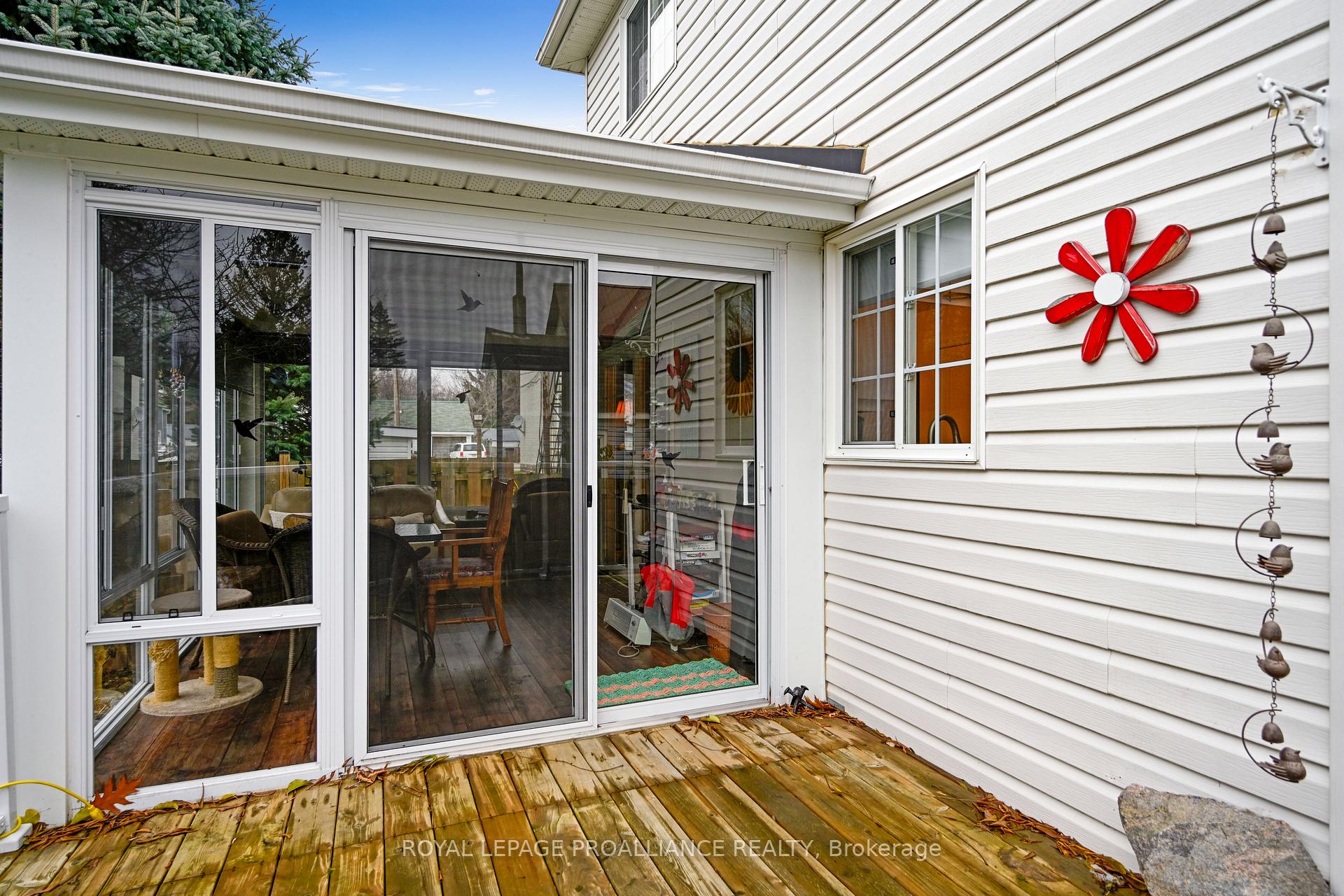 Photo 27 of 72 Beecher Street, Brockville — HOMEH
