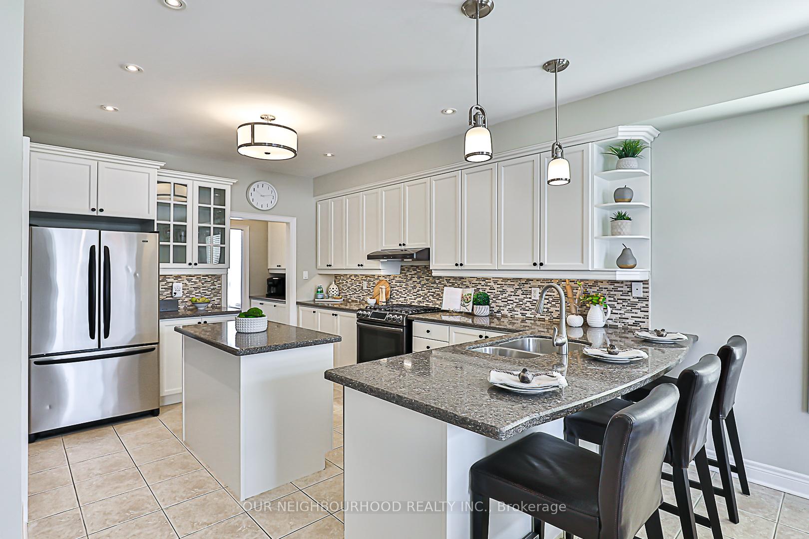 Photo 9 of 24 Corsham Drive, Whitby, Brooklin — HOMEH