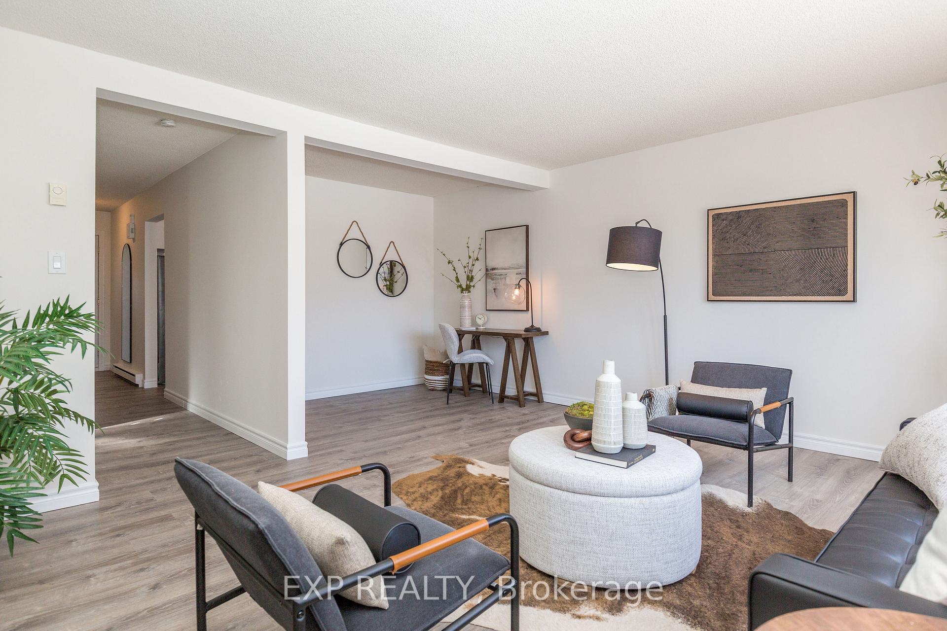 Photo 4 of 484 Laval Drive, Oshawa, Vanier — HOMEH
