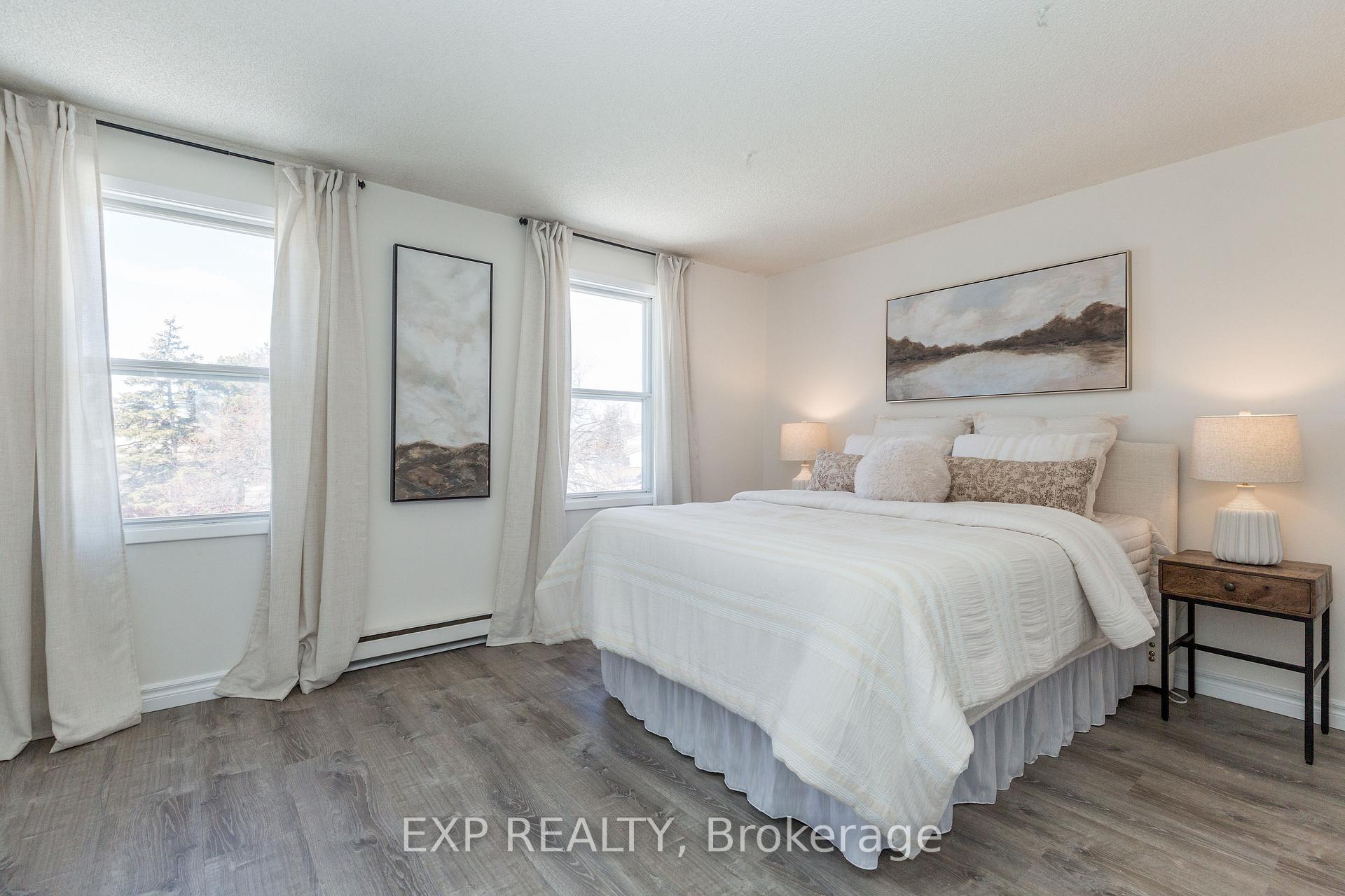 Photo 18 of 484 Laval Drive, Oshawa, Vanier — HOMEH