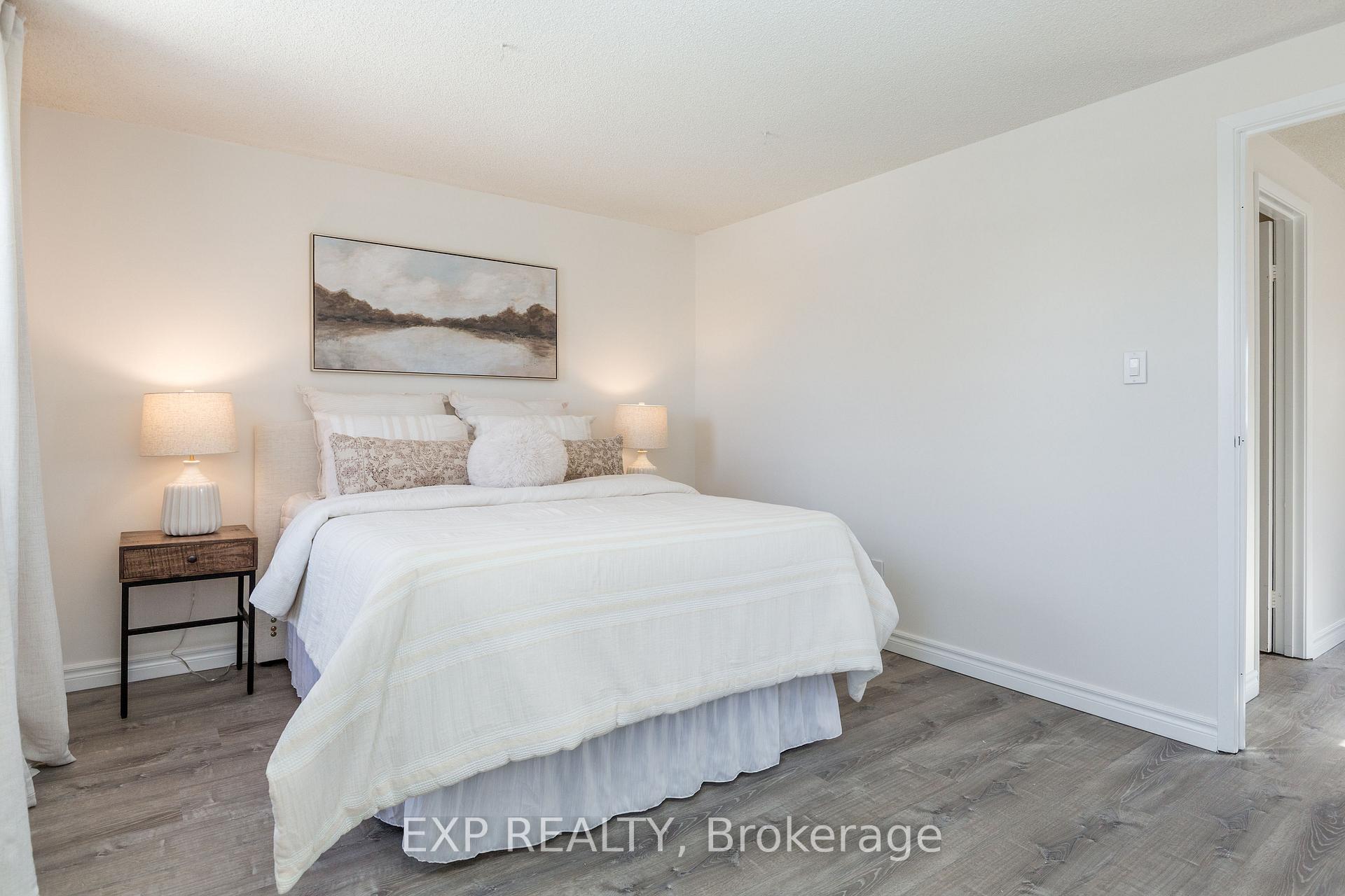 Photo 19 of 484 Laval Drive, Oshawa, Vanier — HOMEH