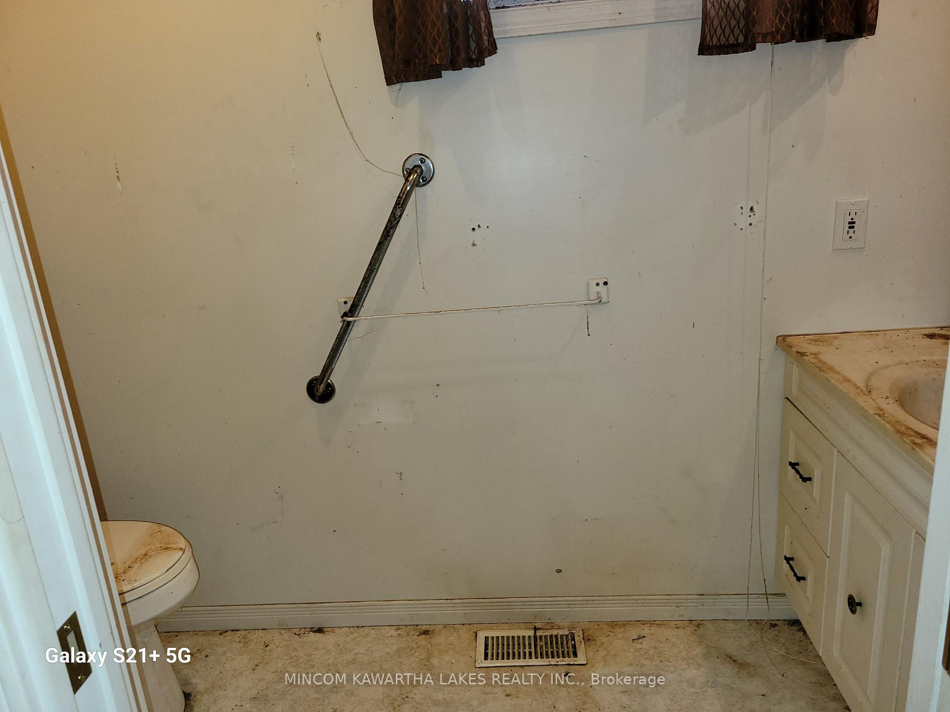 Photo 12 of 1019 Brewer Street, Peterborough, Town Ward 3 — HOMEH