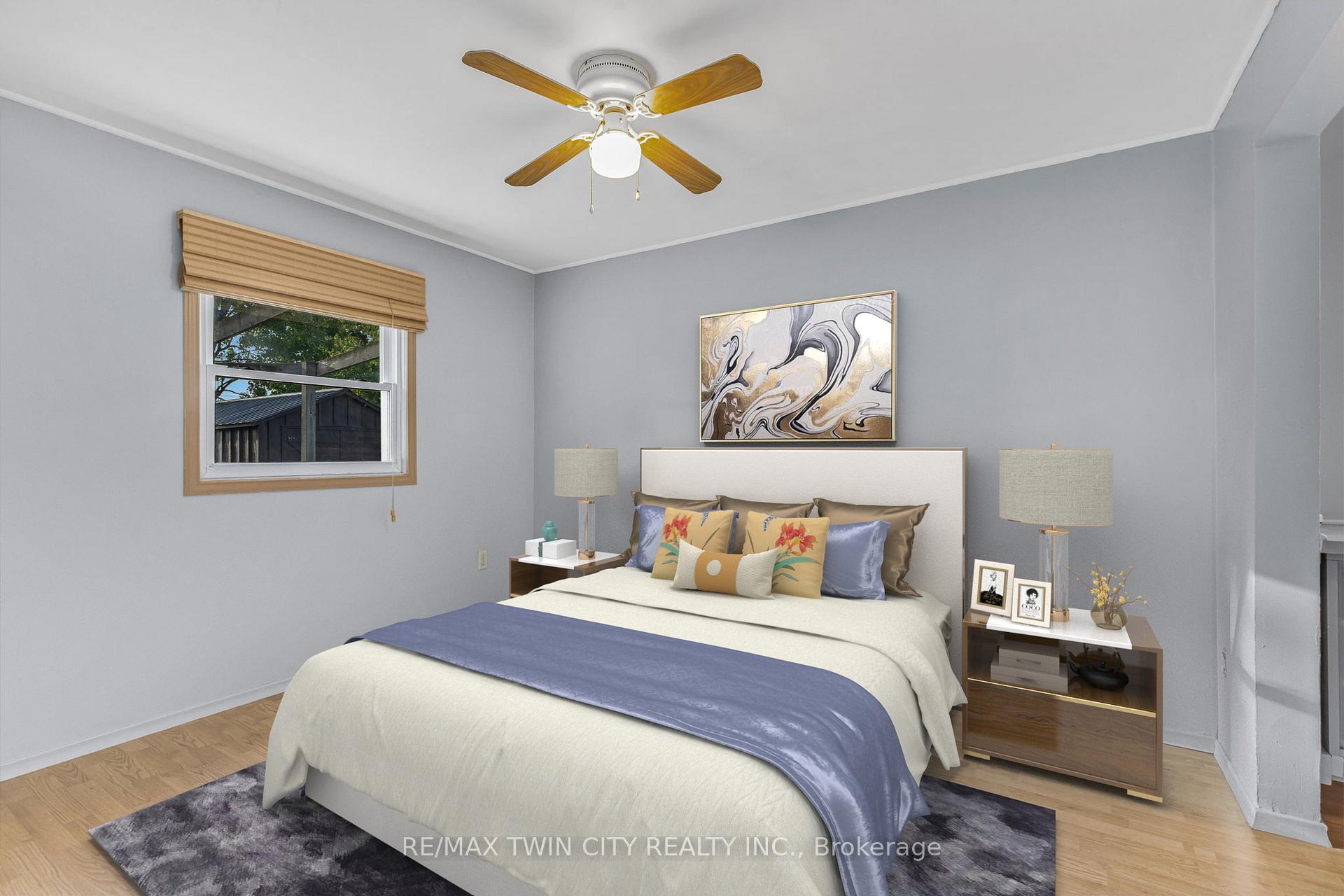 Photo 5 of 858 Wright Street, Welland, Lincoln/Crowland — HOMEH