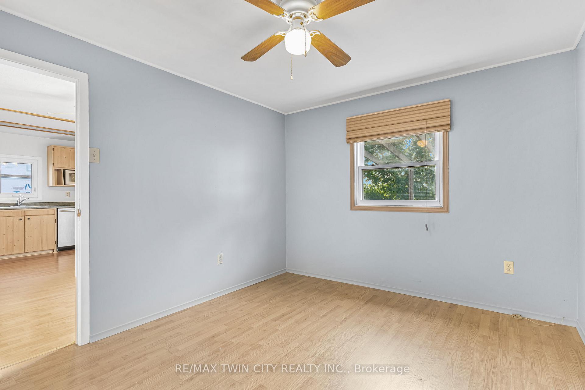 Photo 15 of 858 Wright Street, Welland, Lincoln/Crowland — HOMEH