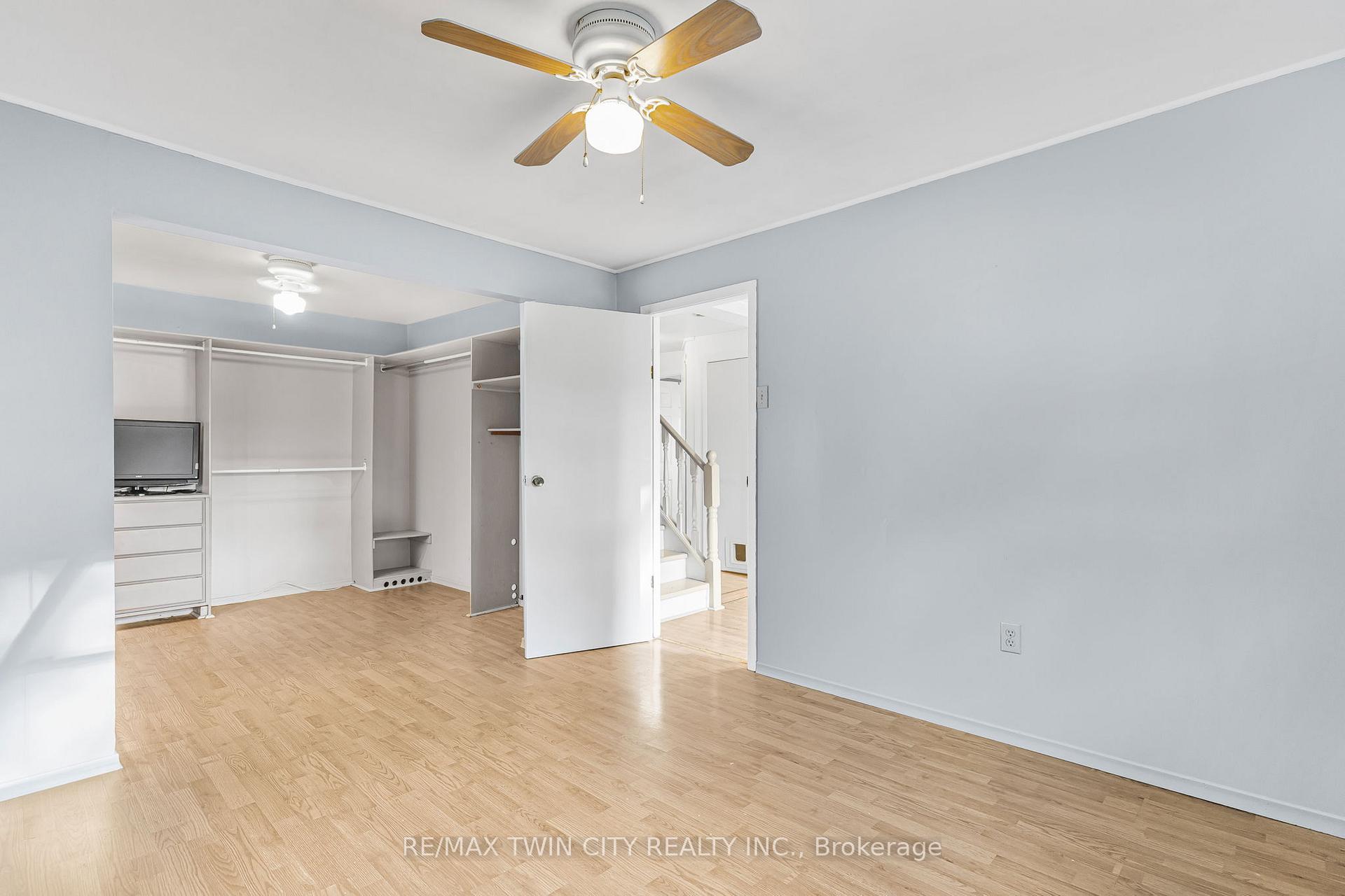 Photo 16 of 858 Wright Street, Welland, Lincoln/Crowland — HOMEH