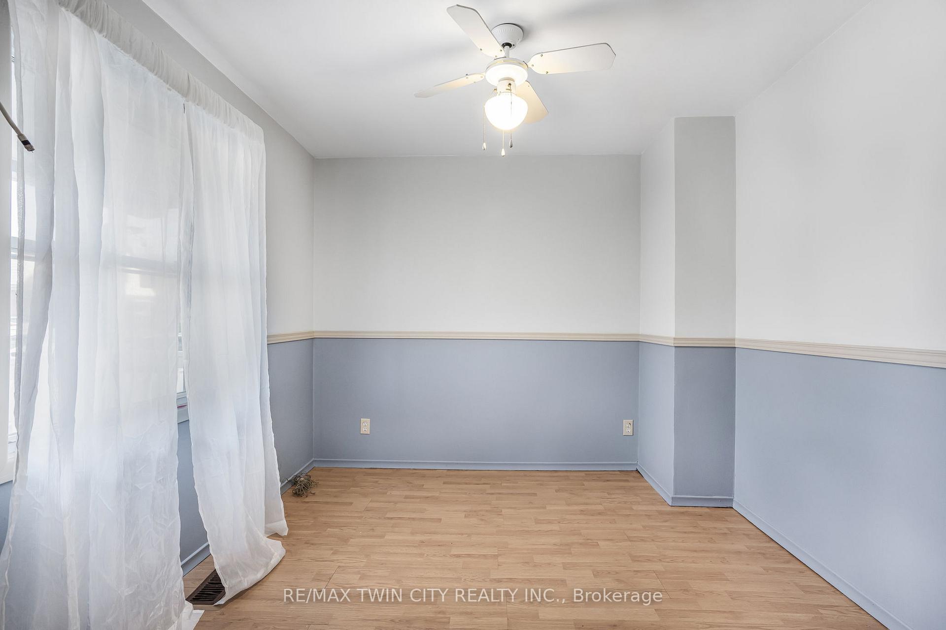 Photo 20 of 858 Wright Street, Welland, Lincoln/Crowland — HOMEH