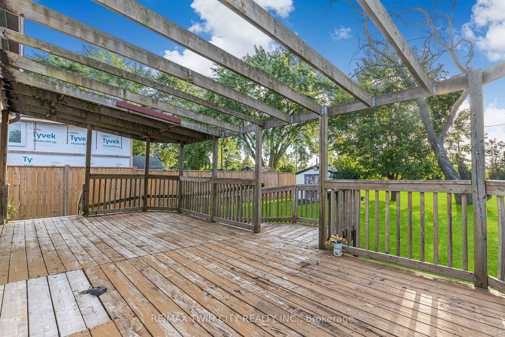 Photo 33 of 858 Wright Street, Welland, Lincoln/Crowland — HOMEH