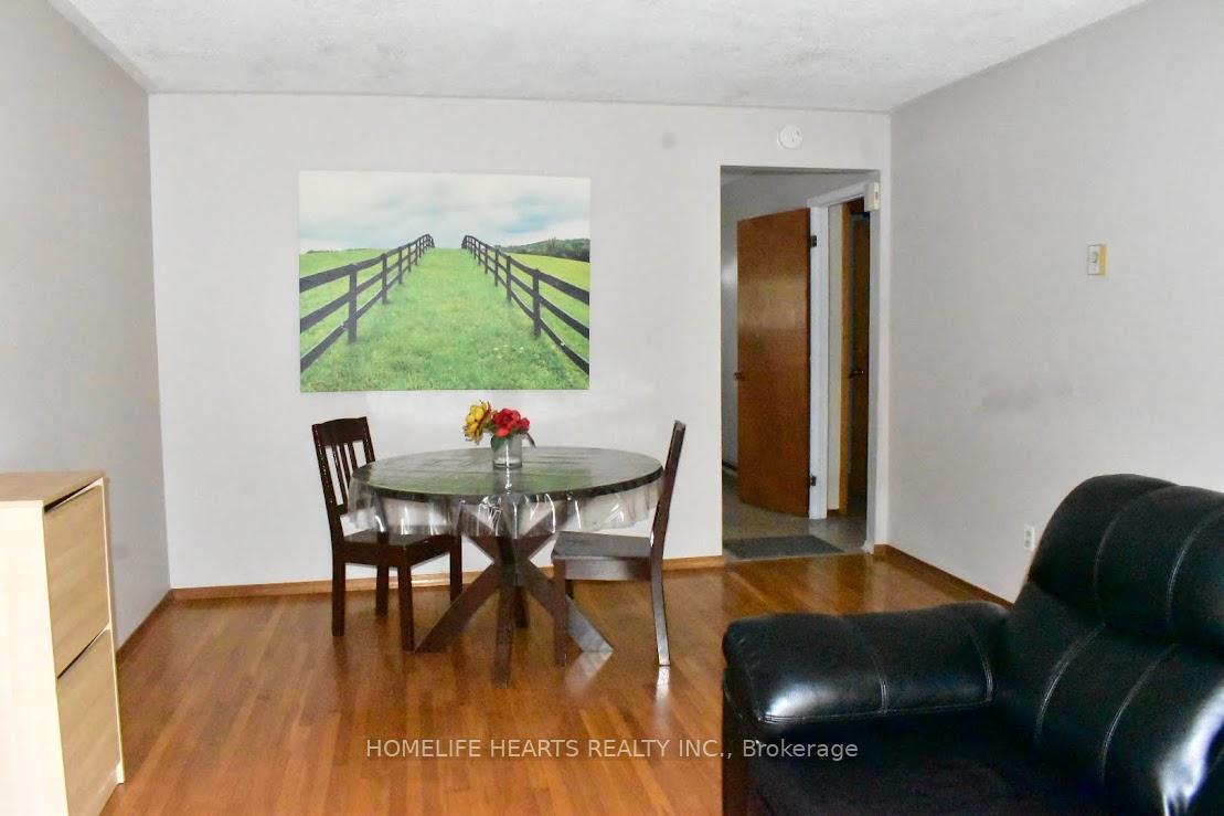 Photo 14 of 910 Sylvia Street, Oshawa, Lakeview — HOMEH
