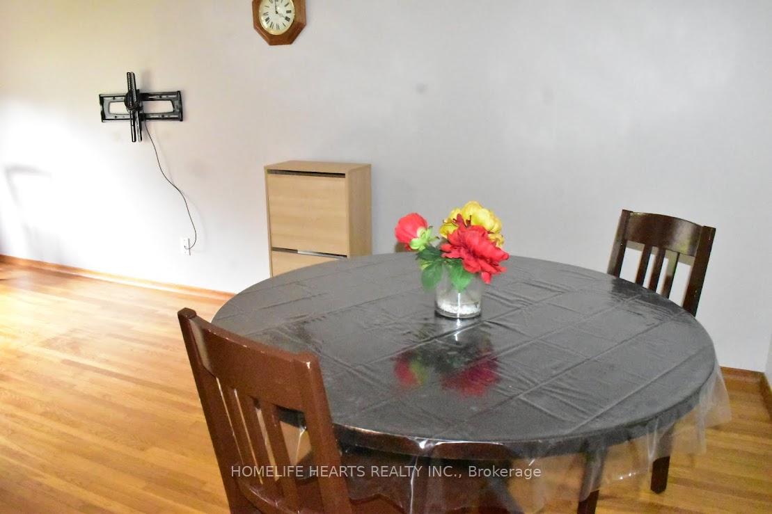 Photo 15 of 910 Sylvia Street, Oshawa, Lakeview — HOMEH